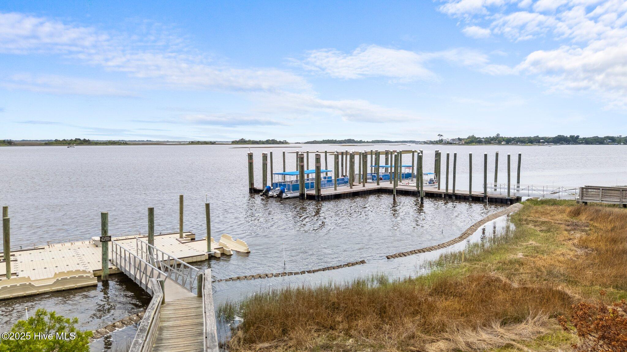 1136 &1132 Glancy Road Property Photo 12