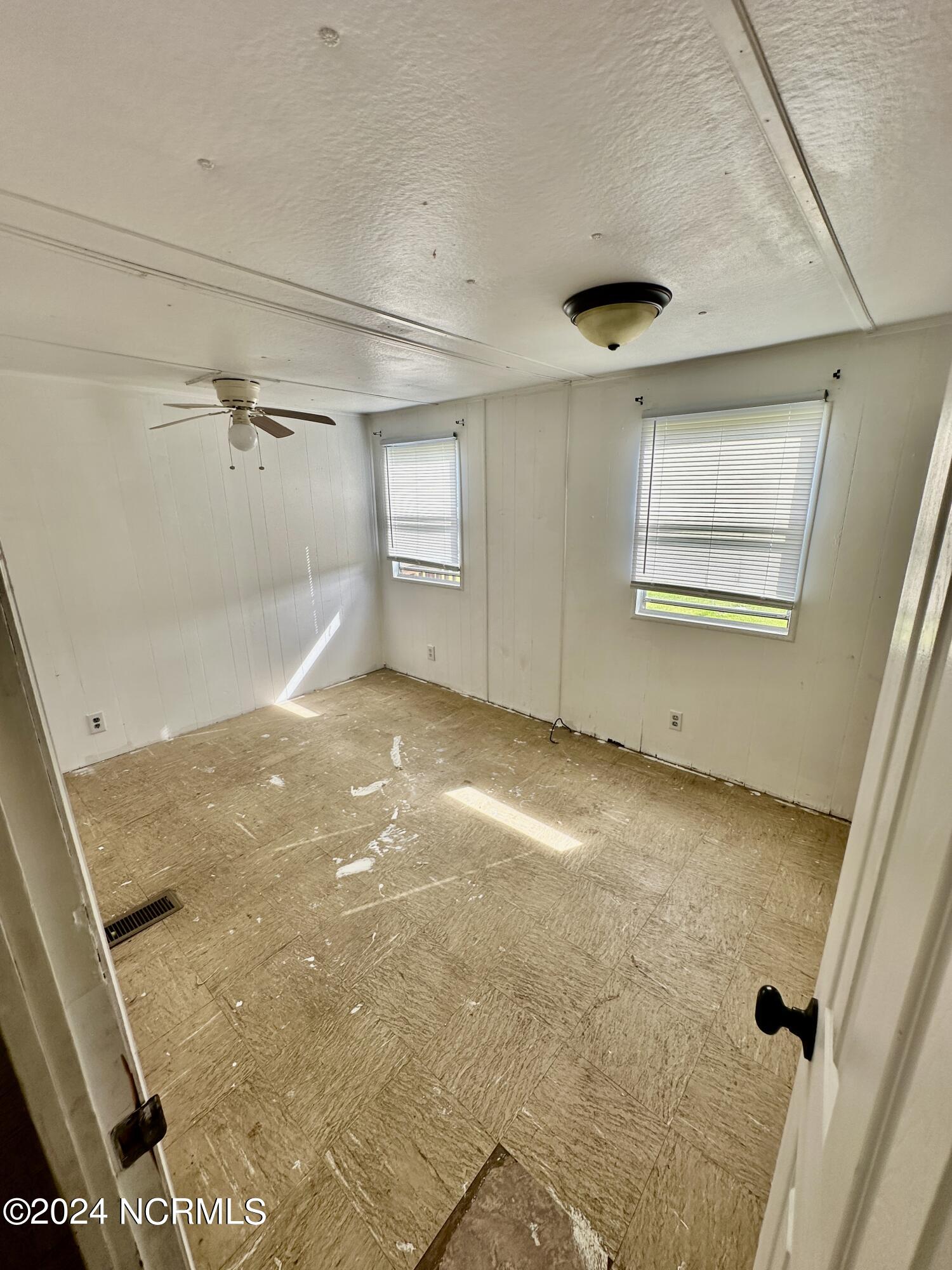 1136 &1132 Glancy Road Property Photo 25