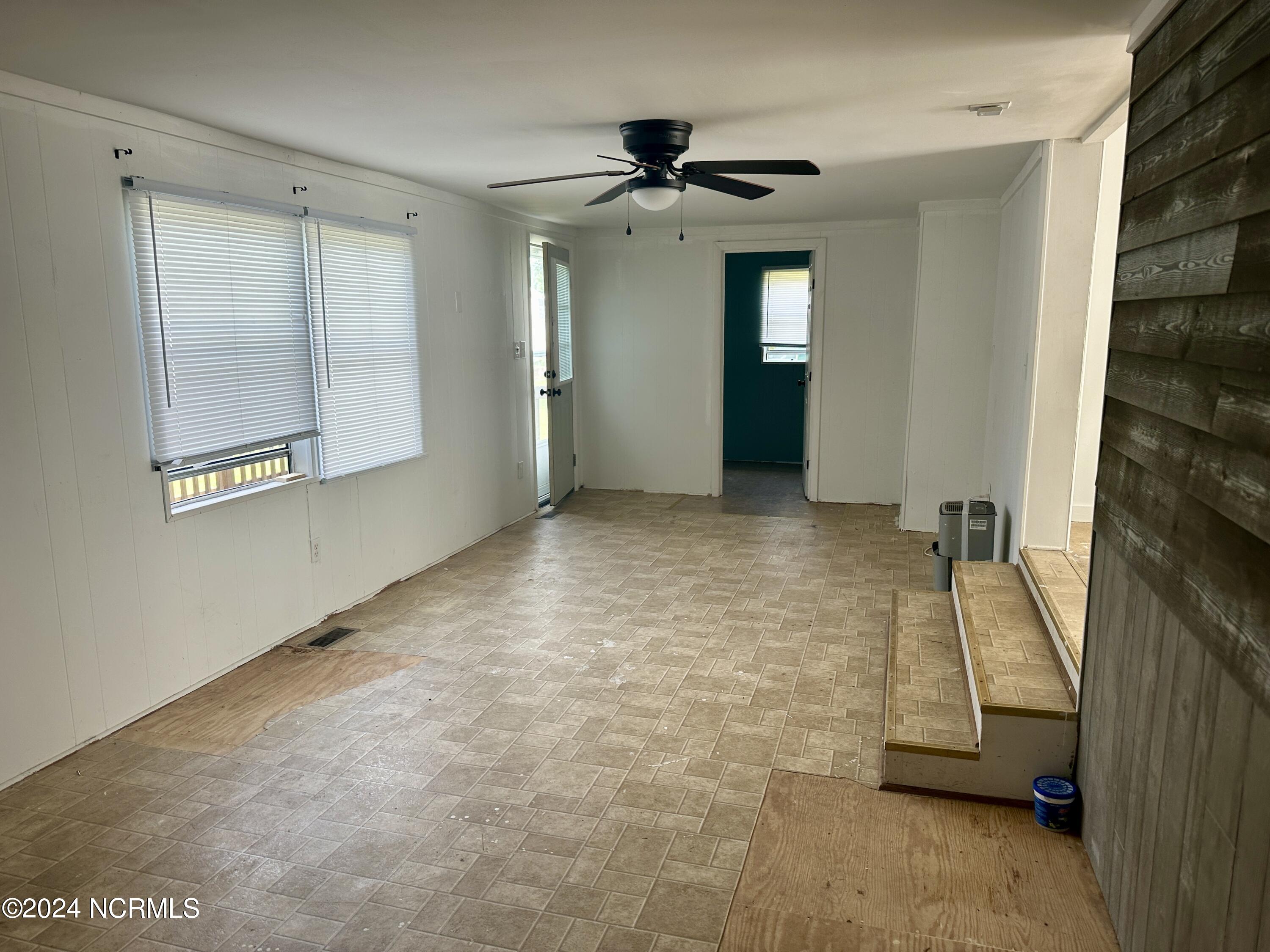 1136 &1132 Glancy Road Property Photo 29