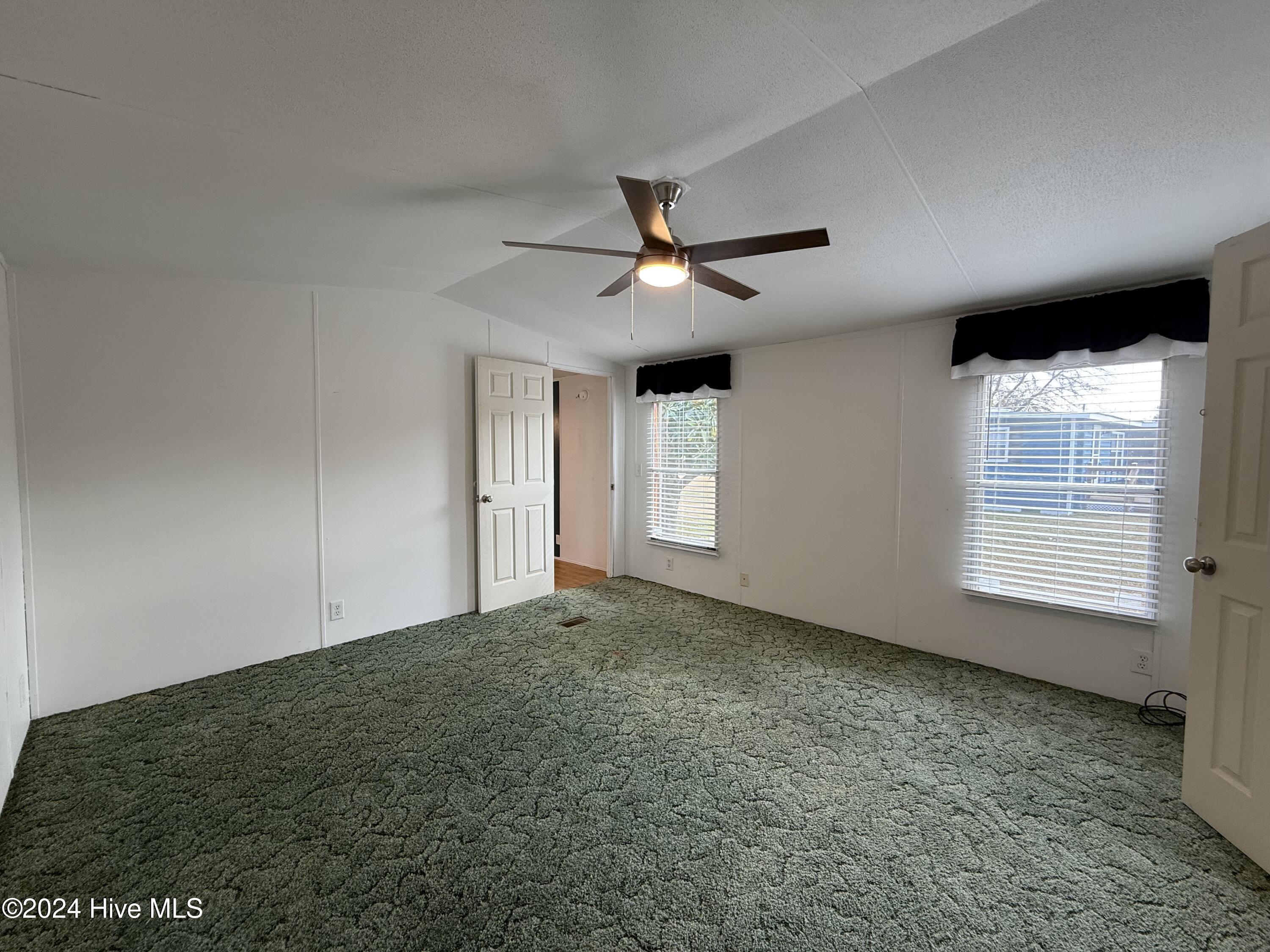 1136 &1132 Glancy Road Property Photo 46