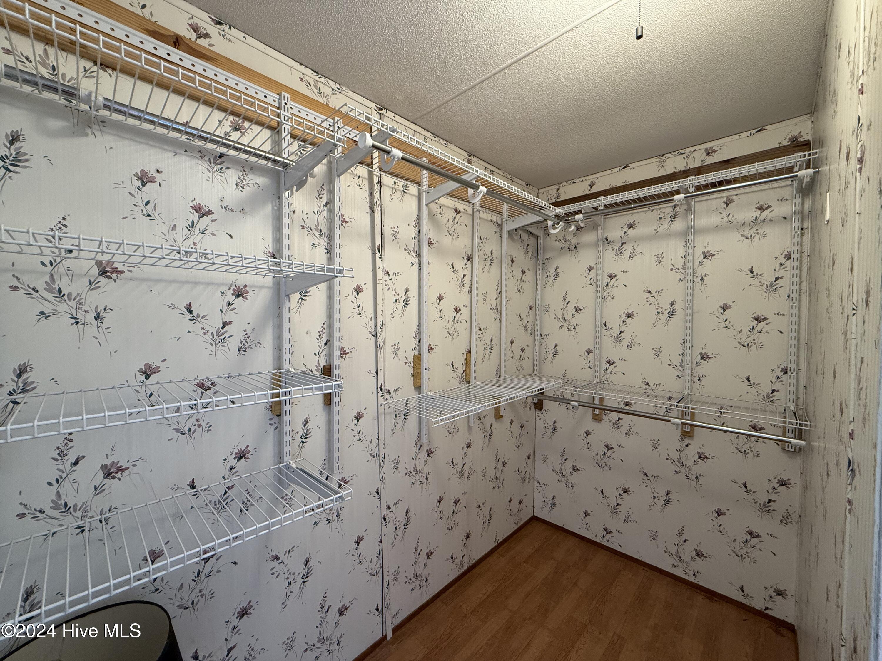 1136 &1132 Glancy Road Property Photo 52