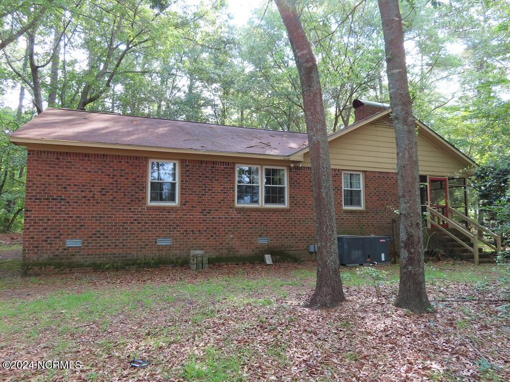 103 Creekview Lane Property Photo 3