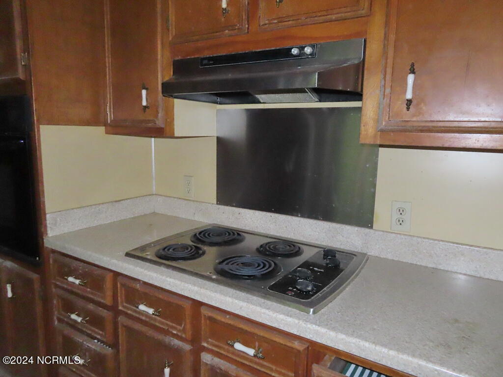 103 Creekview Lane Property Photo 11