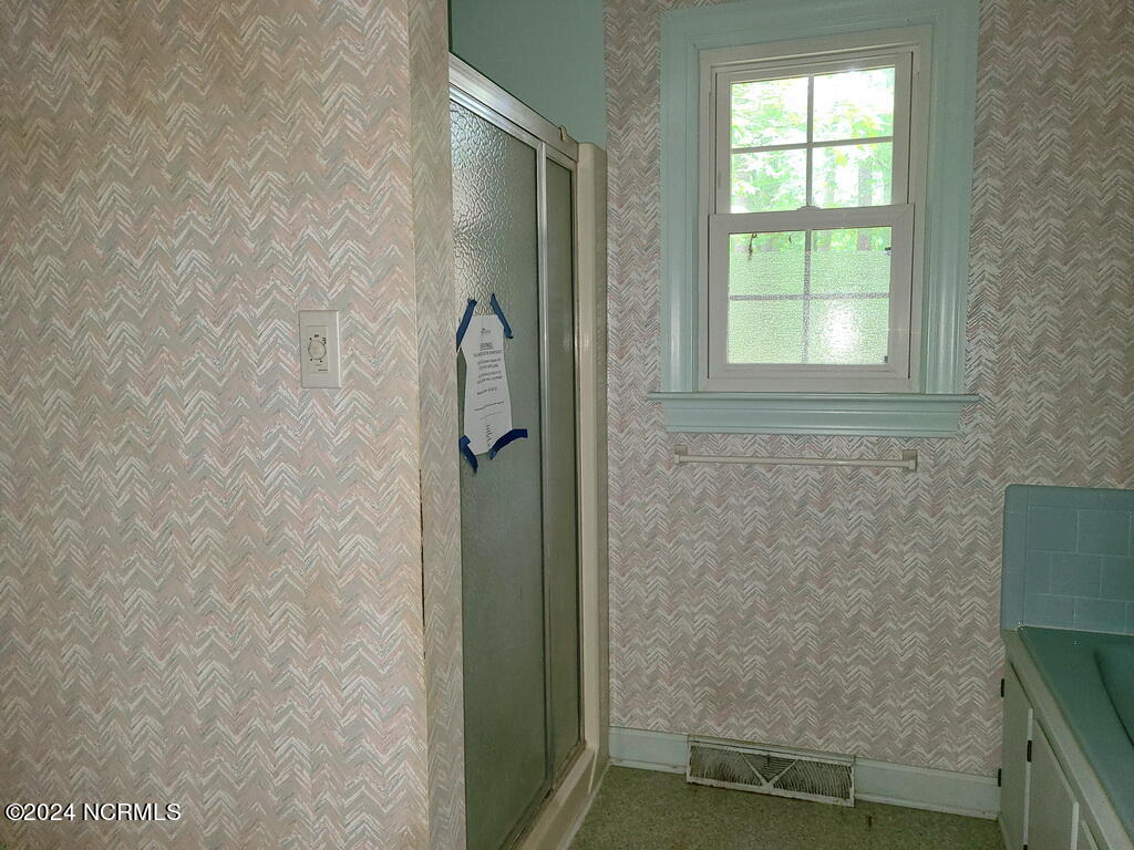 103 Creekview Lane Property Photo 27