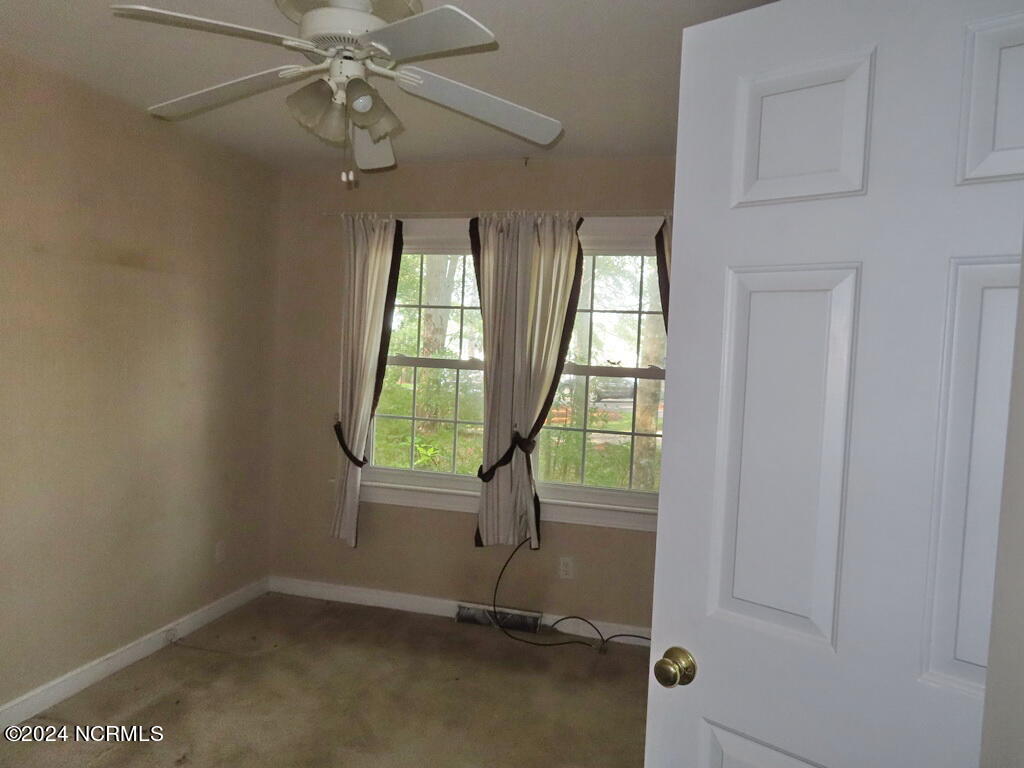 103 Creekview Lane Property Photo 34