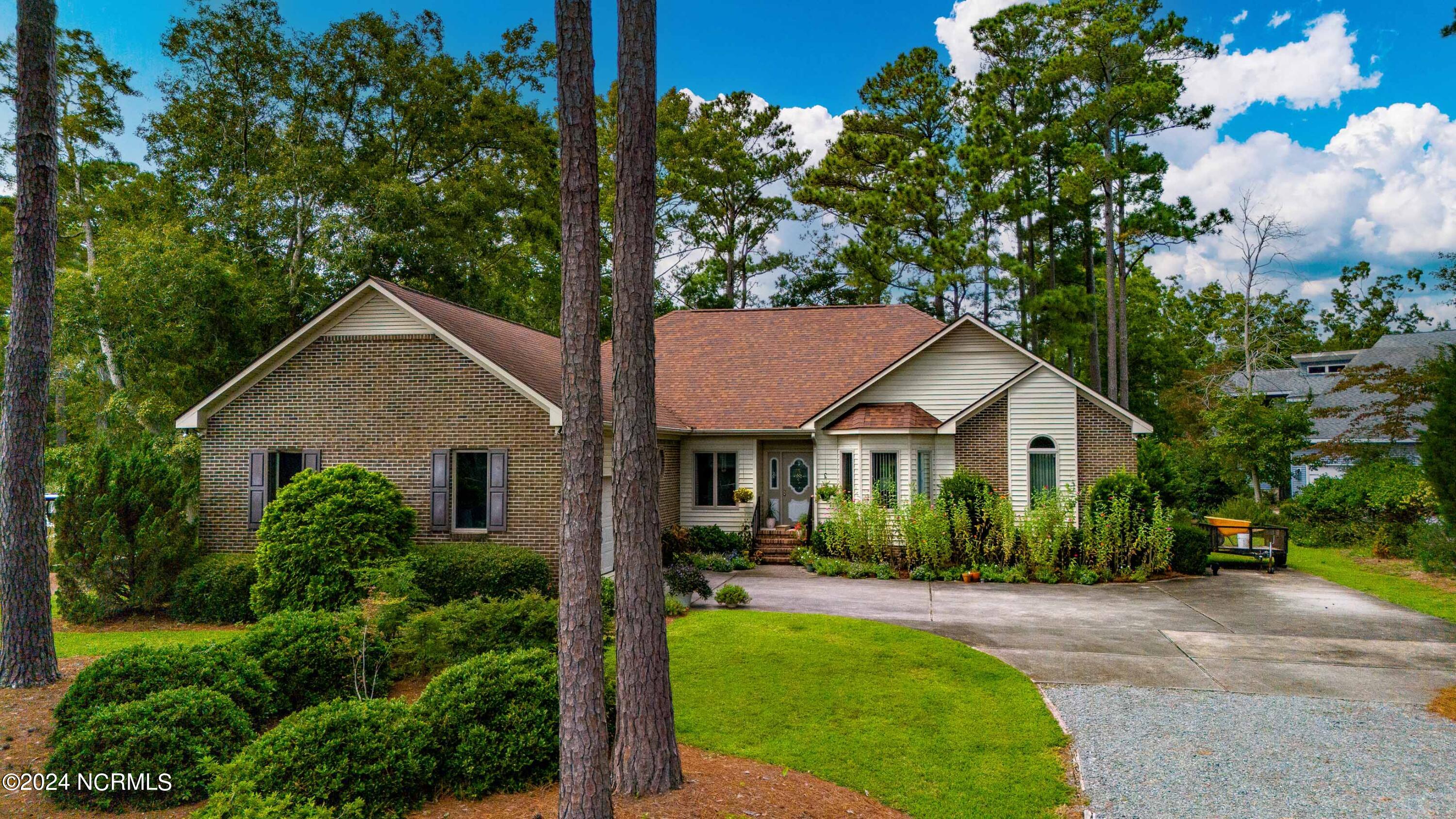 5511 Sandpiper Drive Property Photo 6