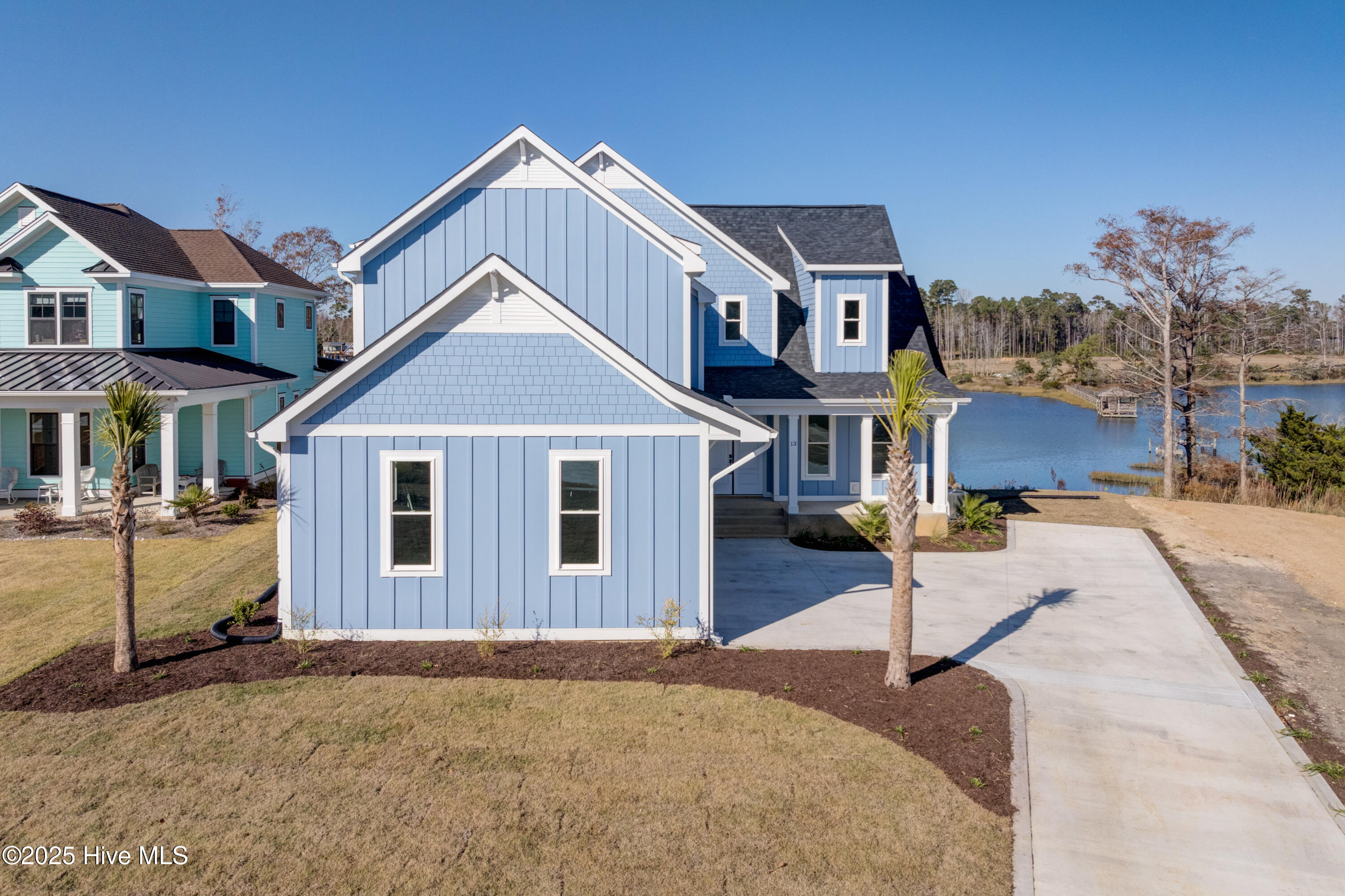 13 E Cannon Cove Property Photo 1