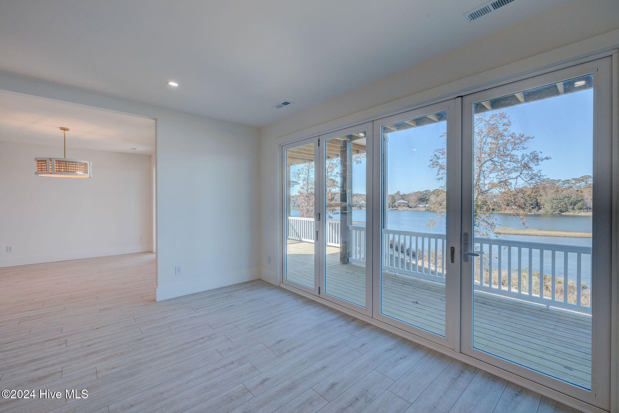 13 E Cannon Cove Property Photo 5