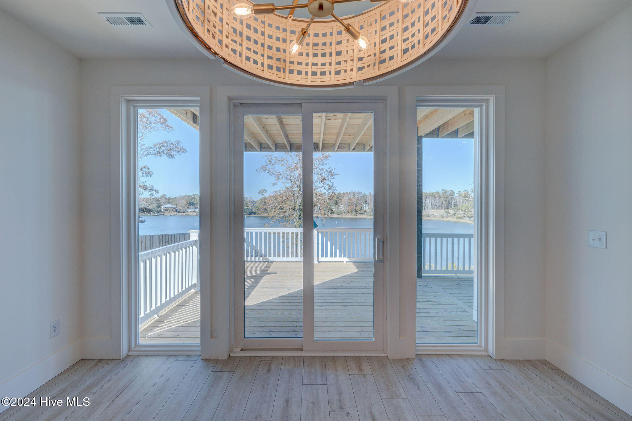 13 E Cannon Cove Property Photo 9
