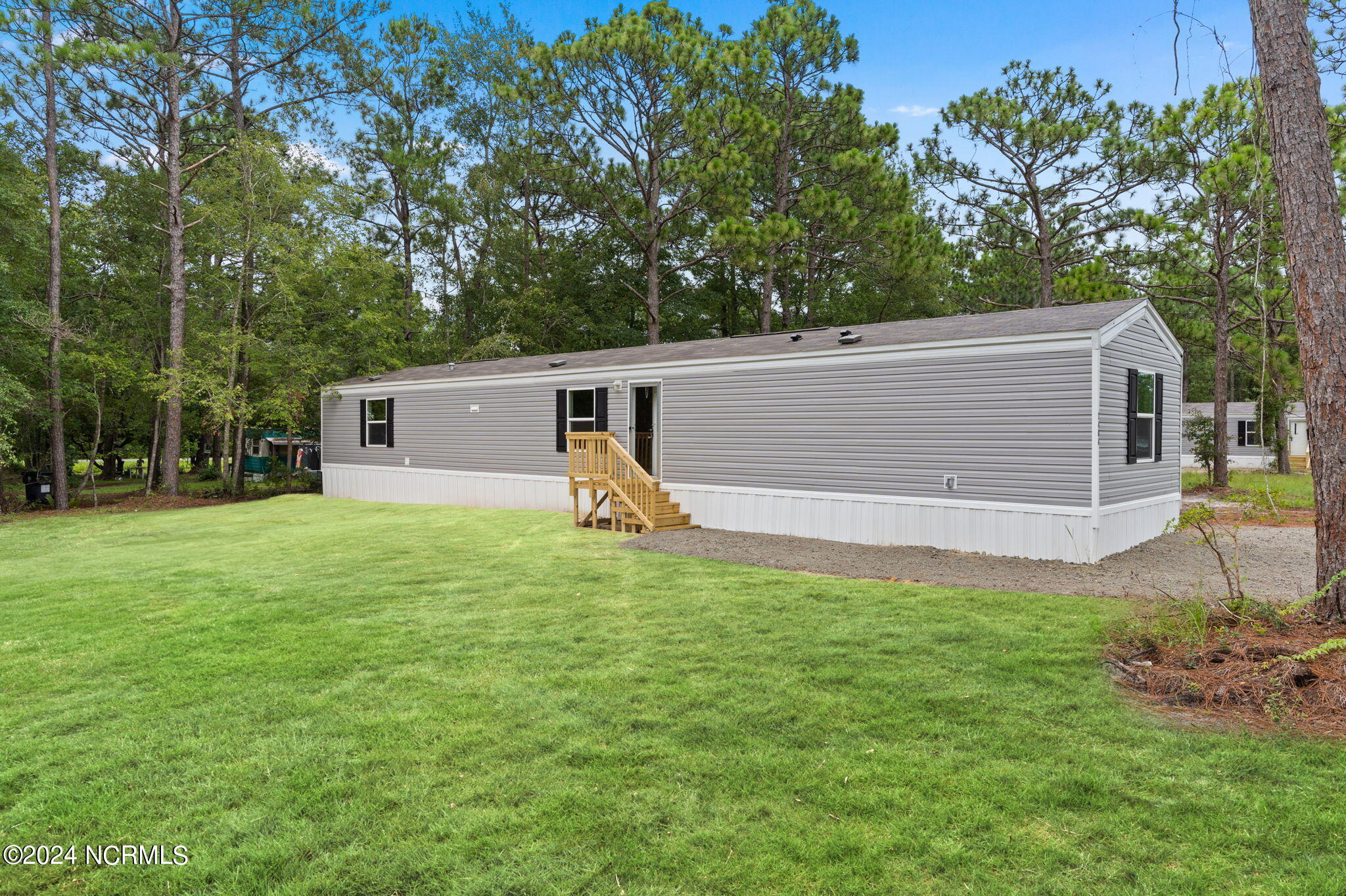 1404 Mockingbird Place Property Photo 1