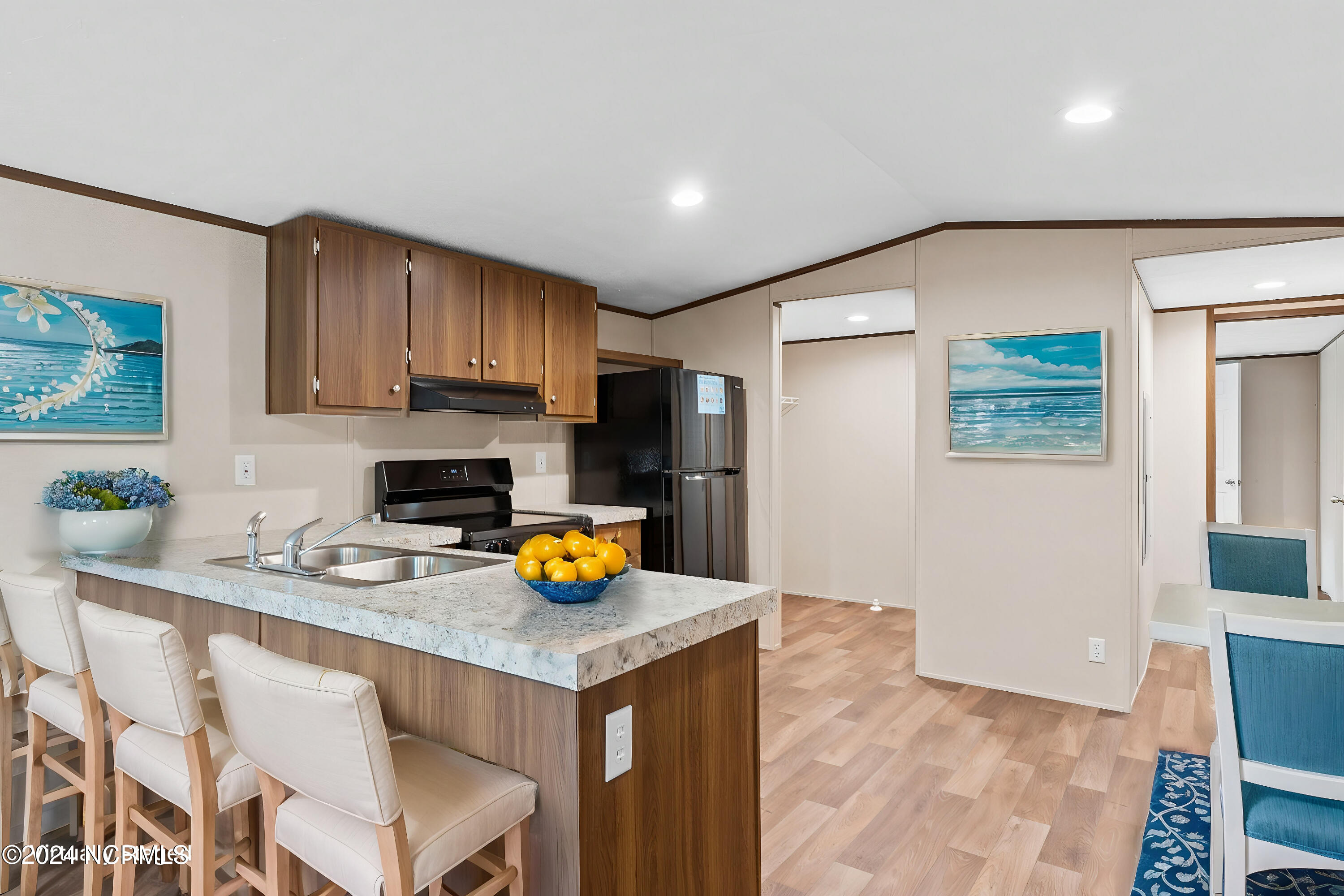 1404 Mockingbird Place Property Photo 4