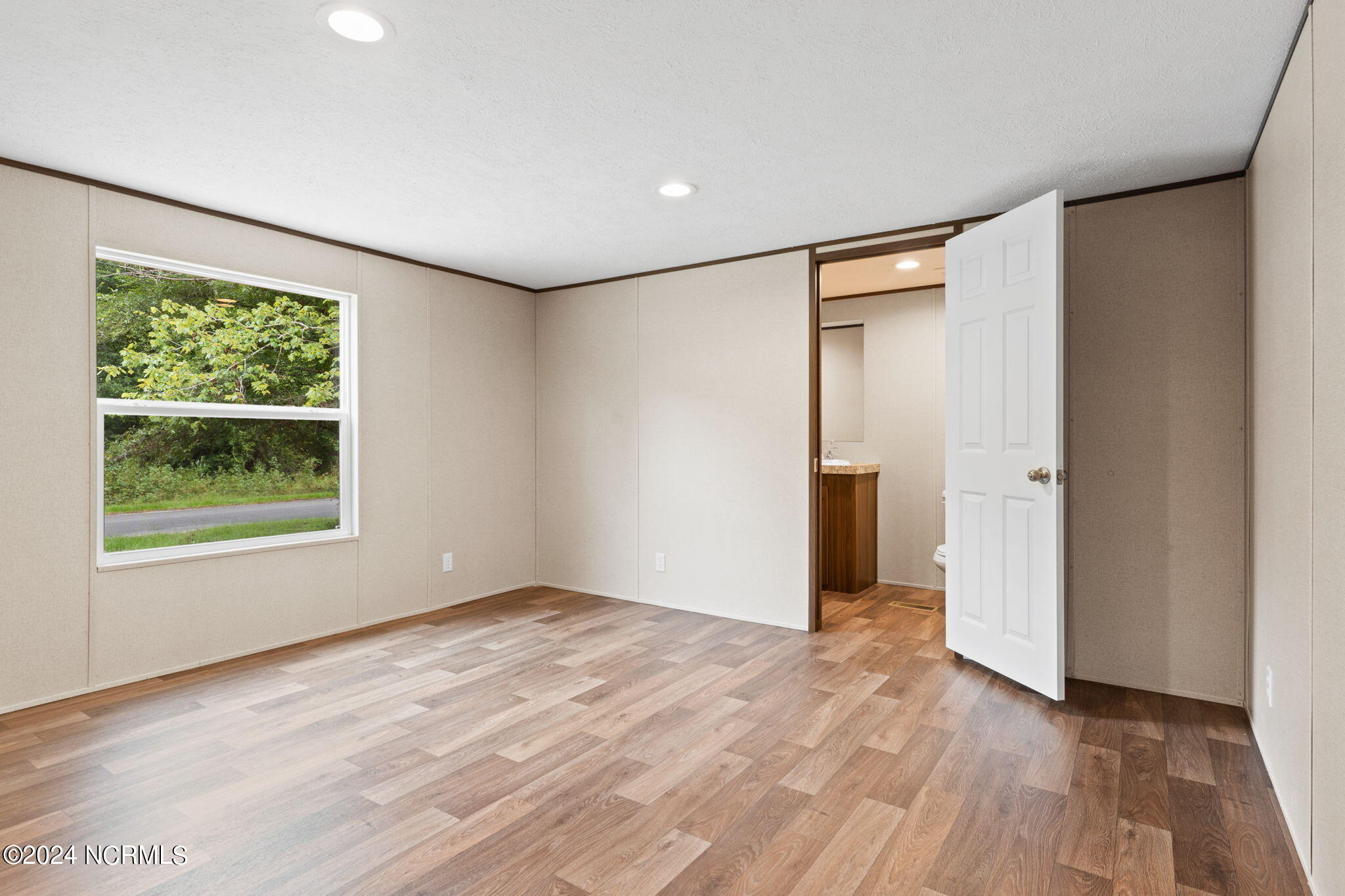 1404 Mockingbird Place Property Photo 15