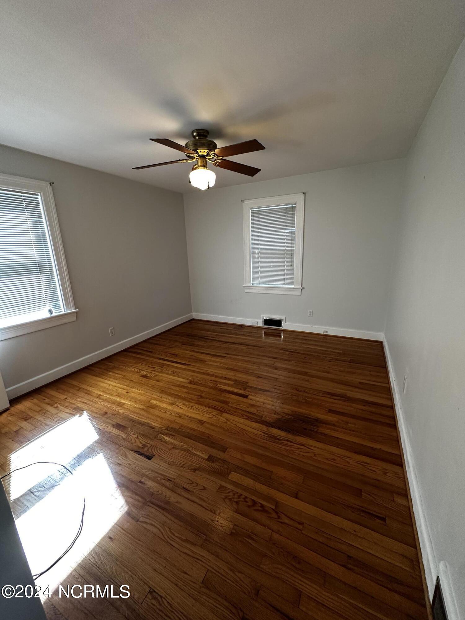 702 E Third Street Property Photo 6