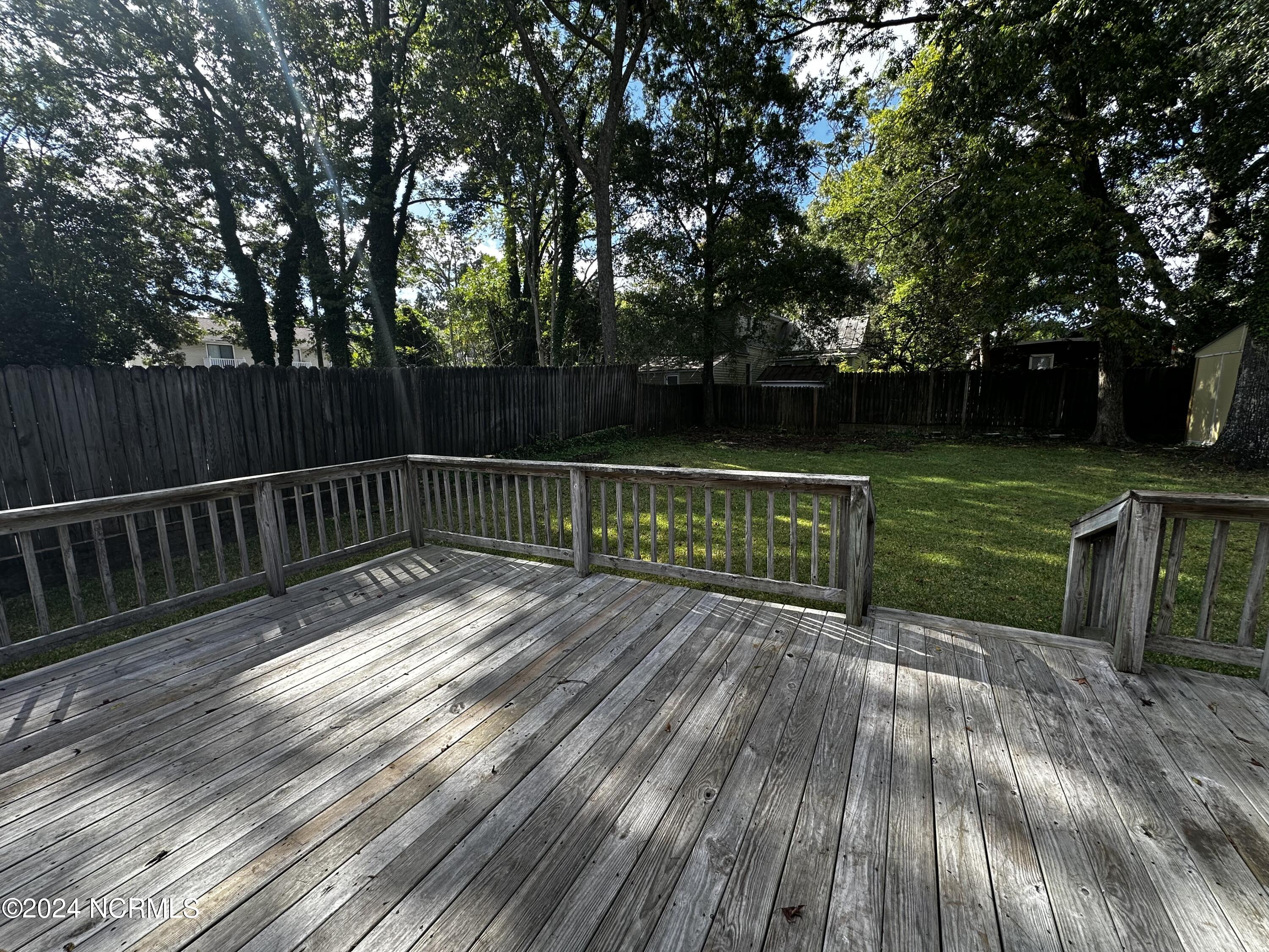 702 E Third Street Property Photo 11