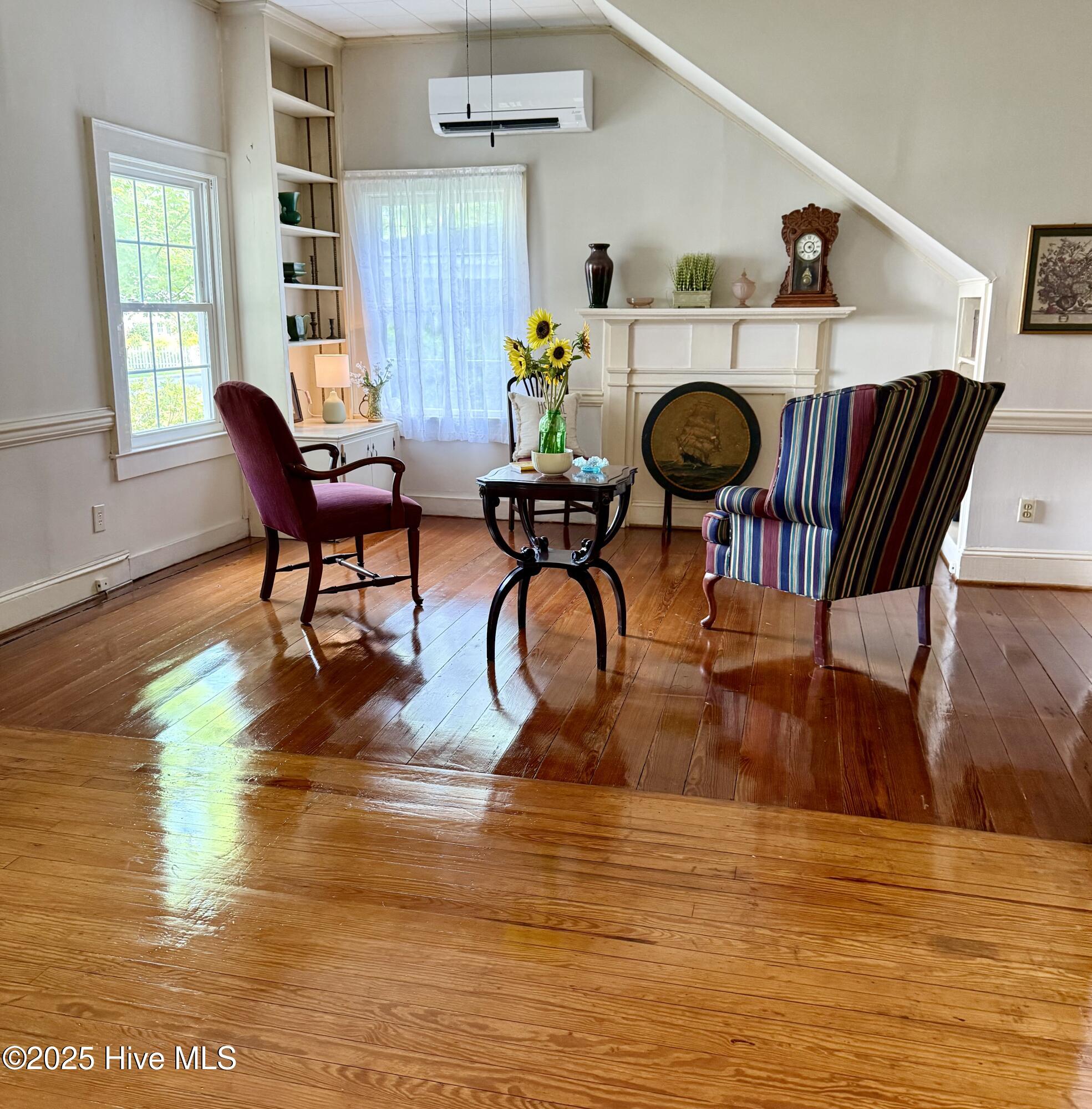 212 S Main Street Property Photo 7