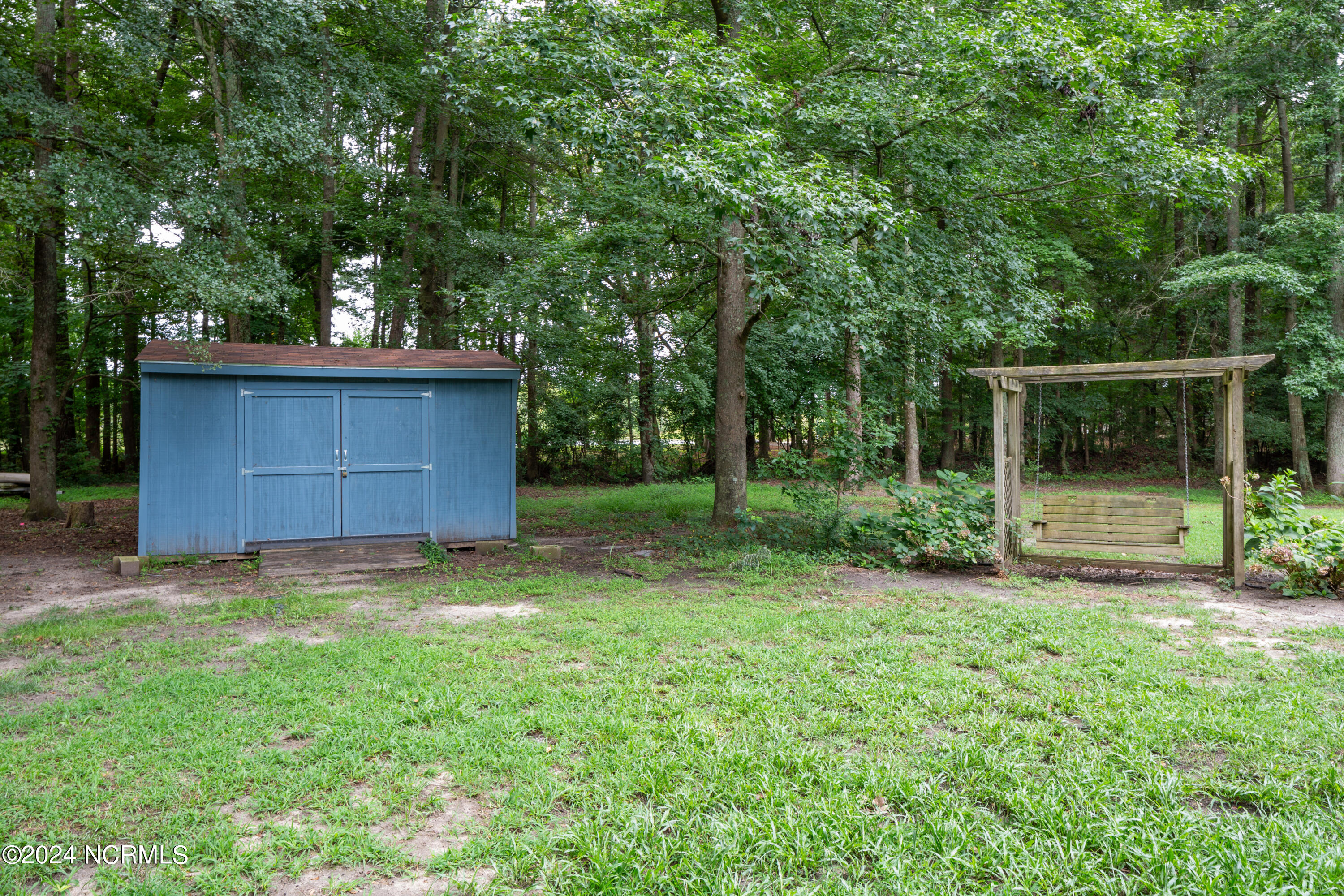 104 Angel Place Property Photo 24