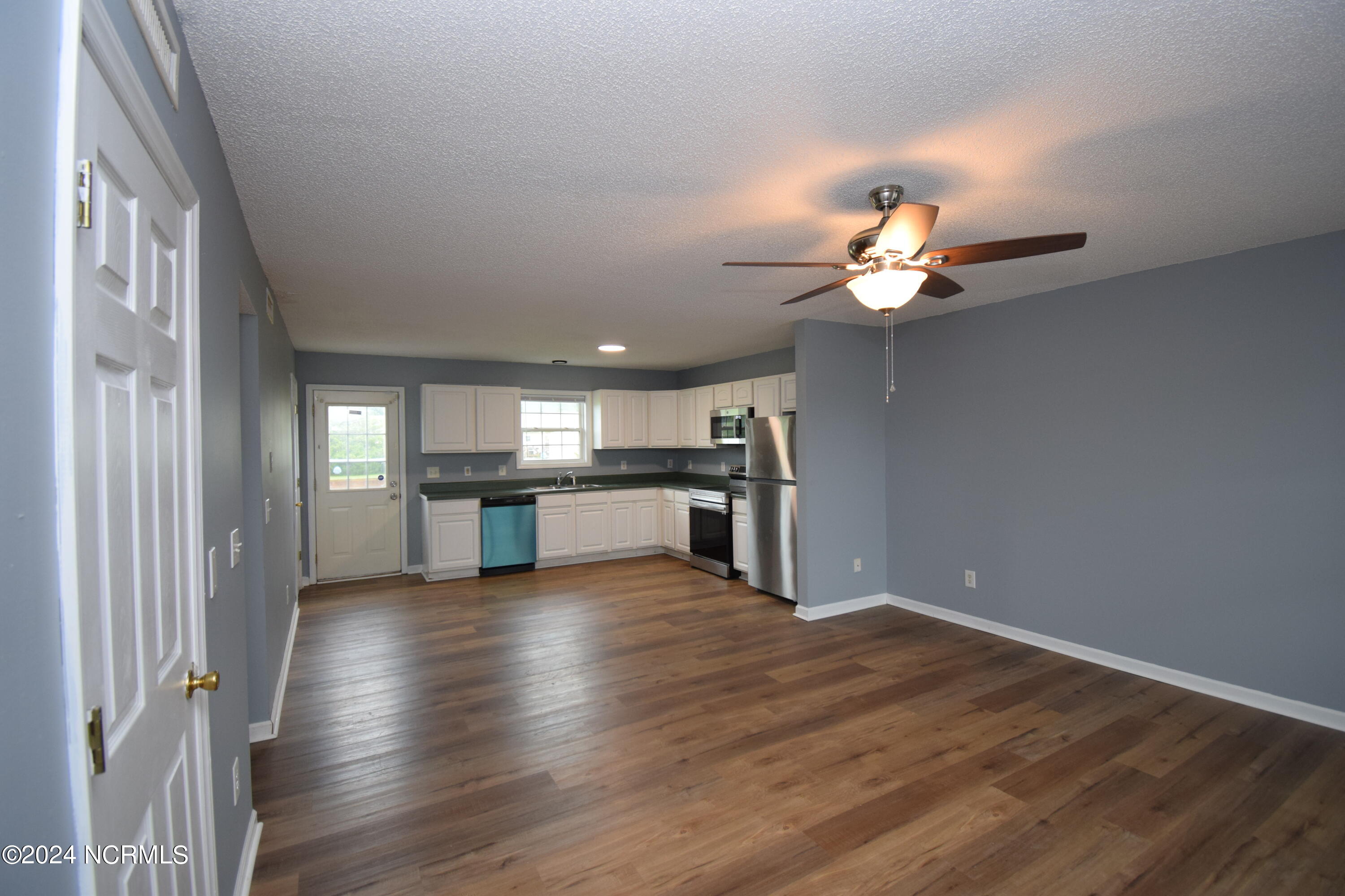 383 Olive Branch Boulevard Property Photo 2