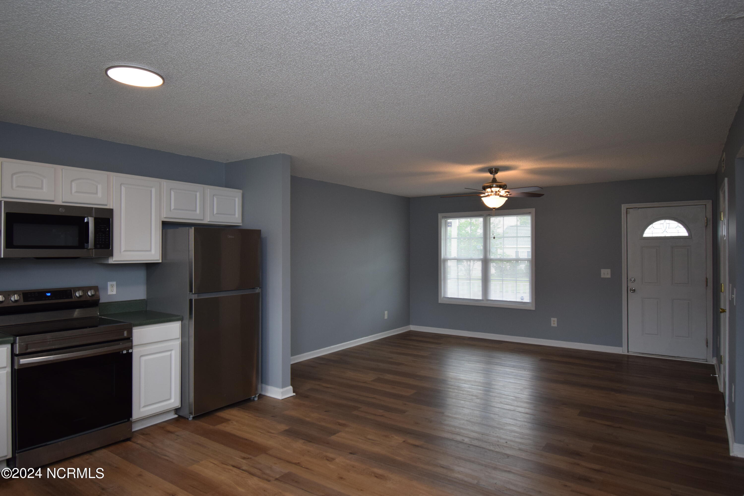 383 Olive Branch Boulevard Property Photo 4