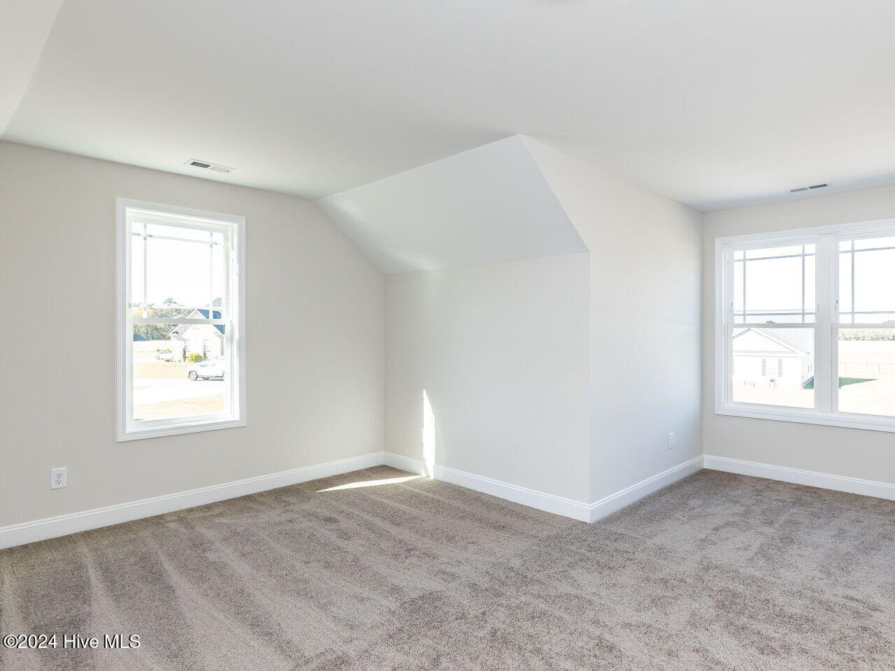 104 Askew Place Property Photo 25