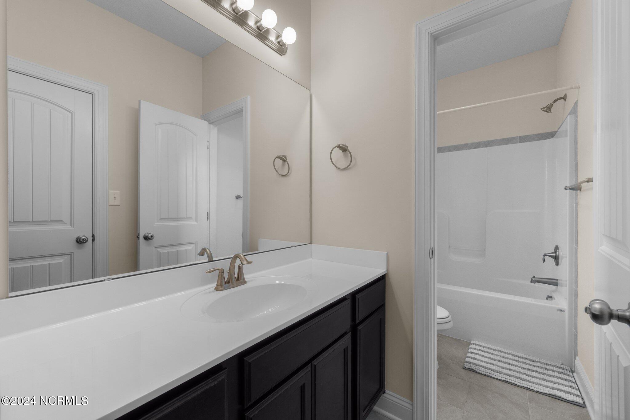 102 Burrington Lane Property Photo 32