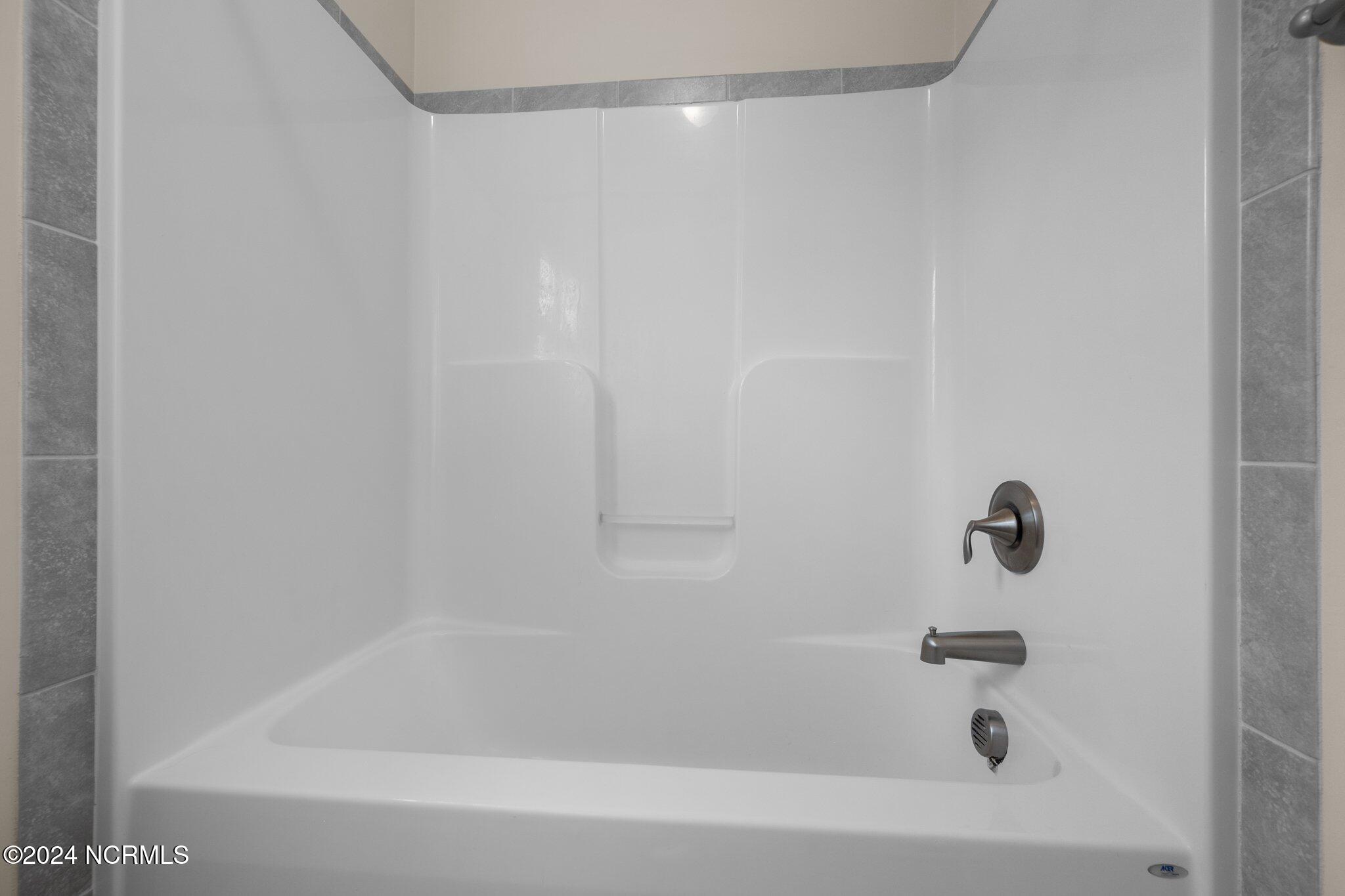 102 Burrington Lane Property Photo 33