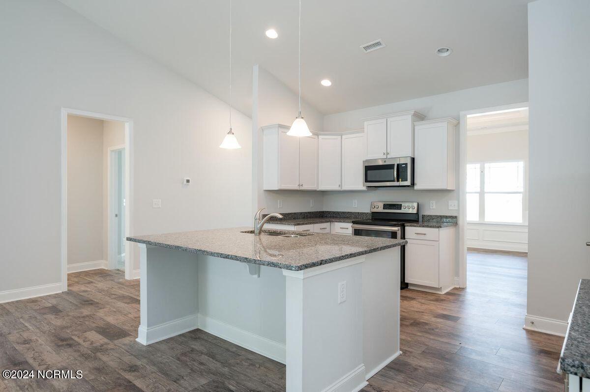 1213 St Simons Drive Property Photo 10