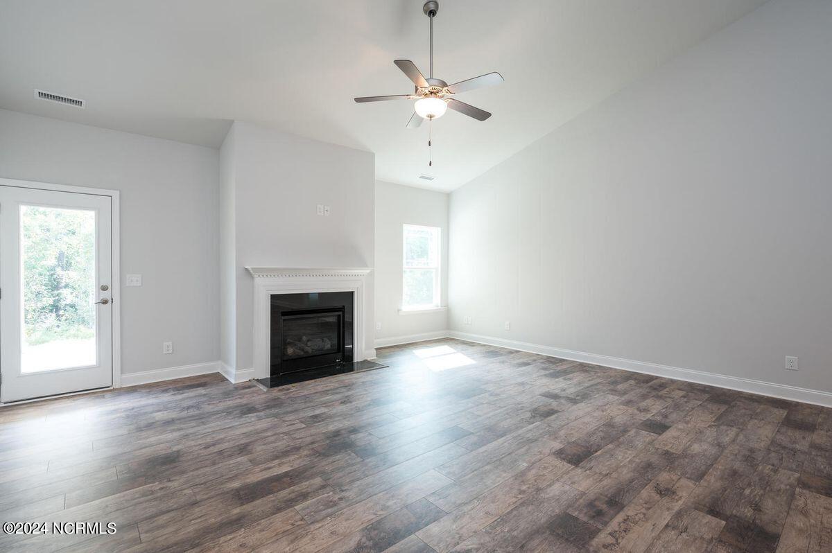 1213 St Simons Drive Property Photo 15