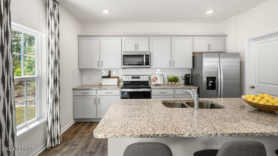 3033 Platinum Circle Property Photo 9