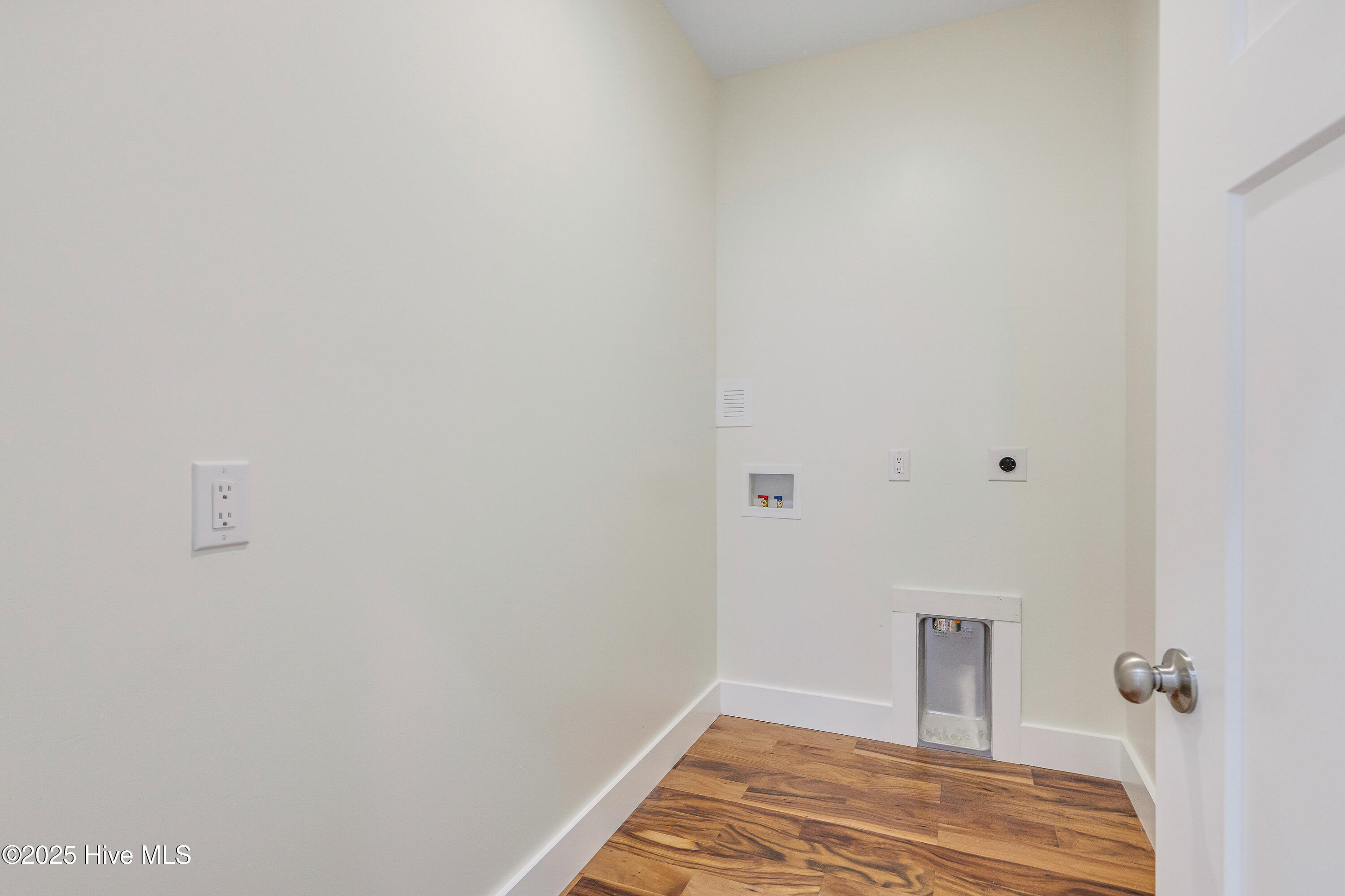 5160 Minnesota Drive Property Photo 19