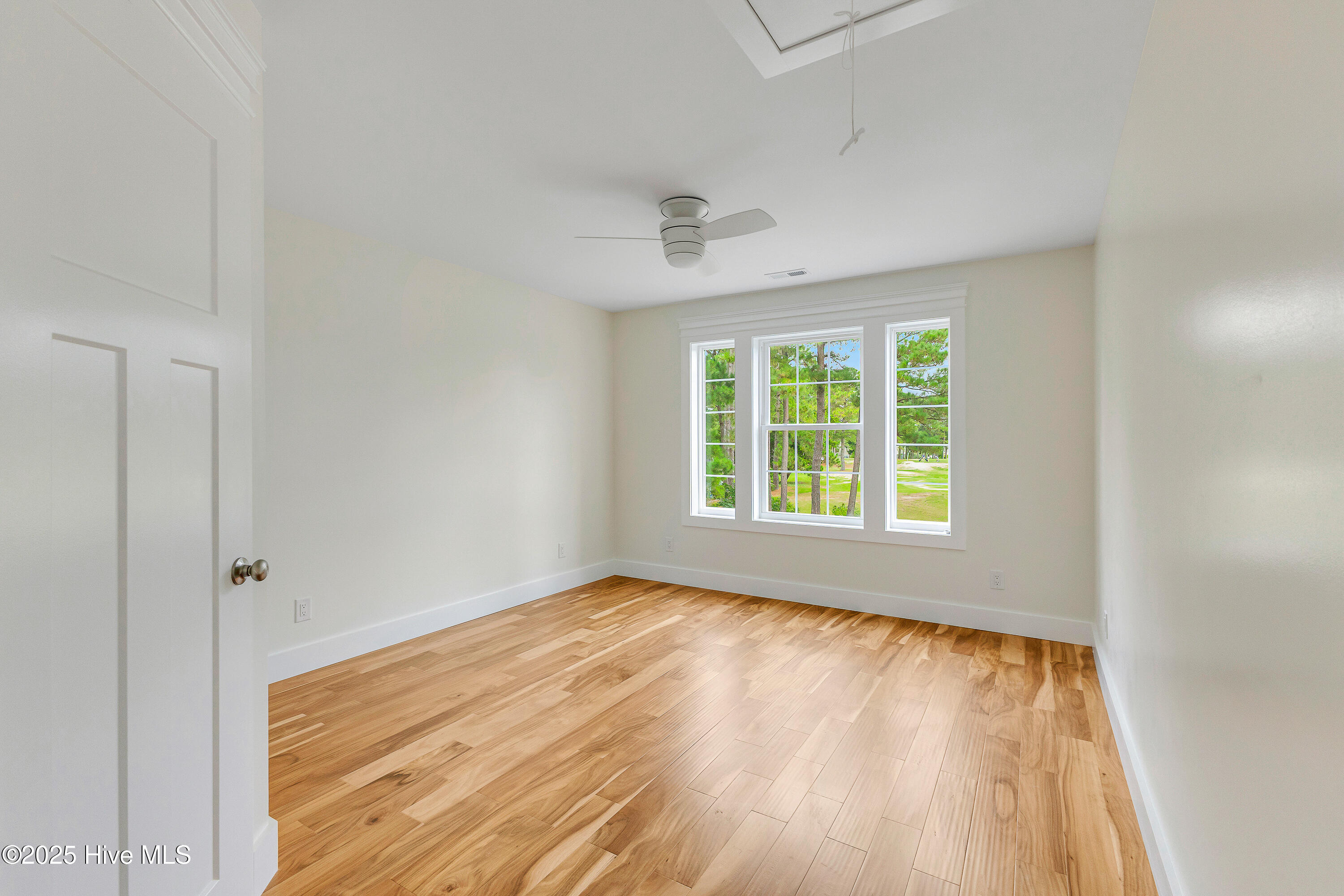 5160 Minnesota Drive Property Photo 33