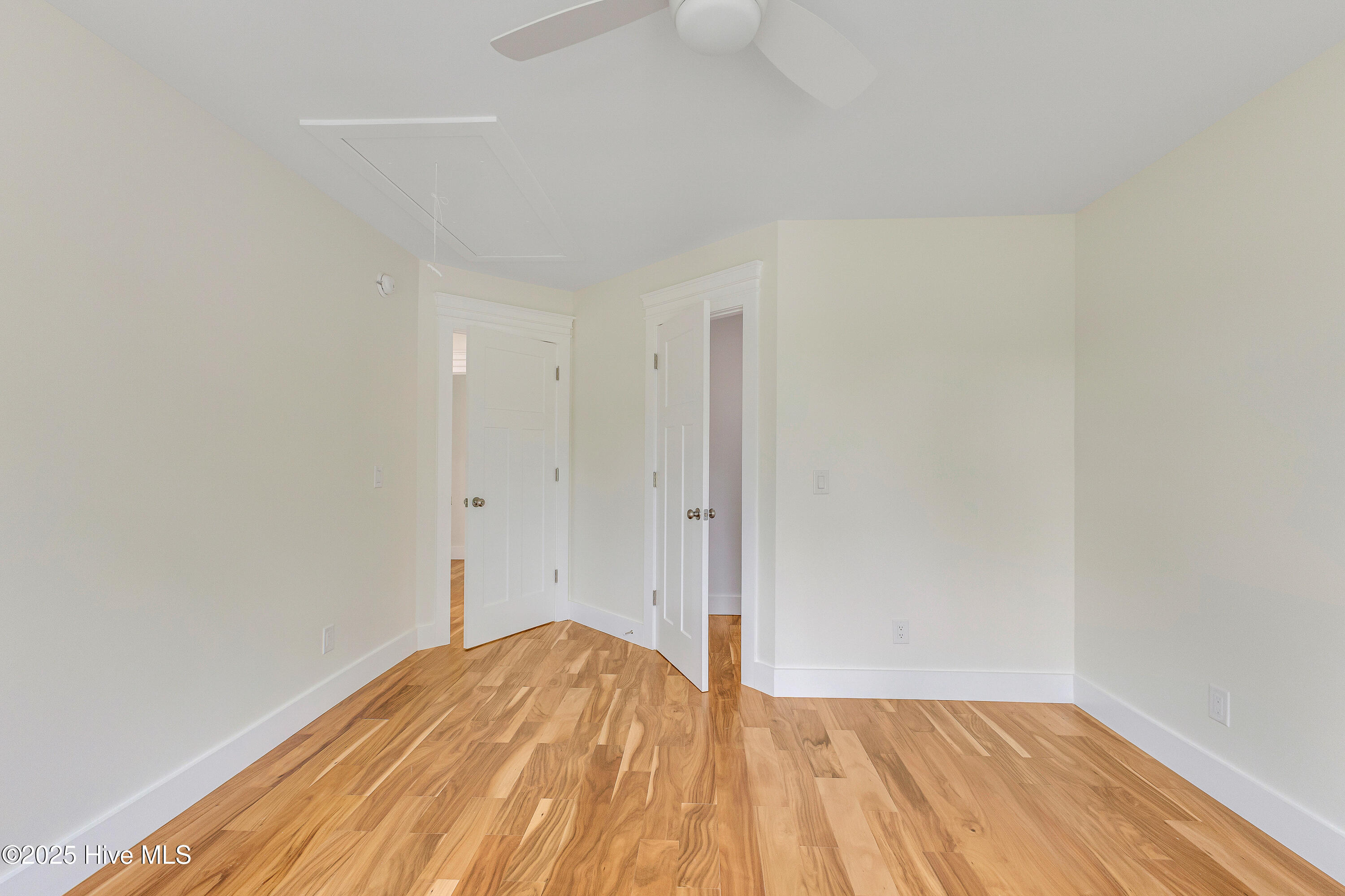 5160 Minnesota Drive Property Photo 34