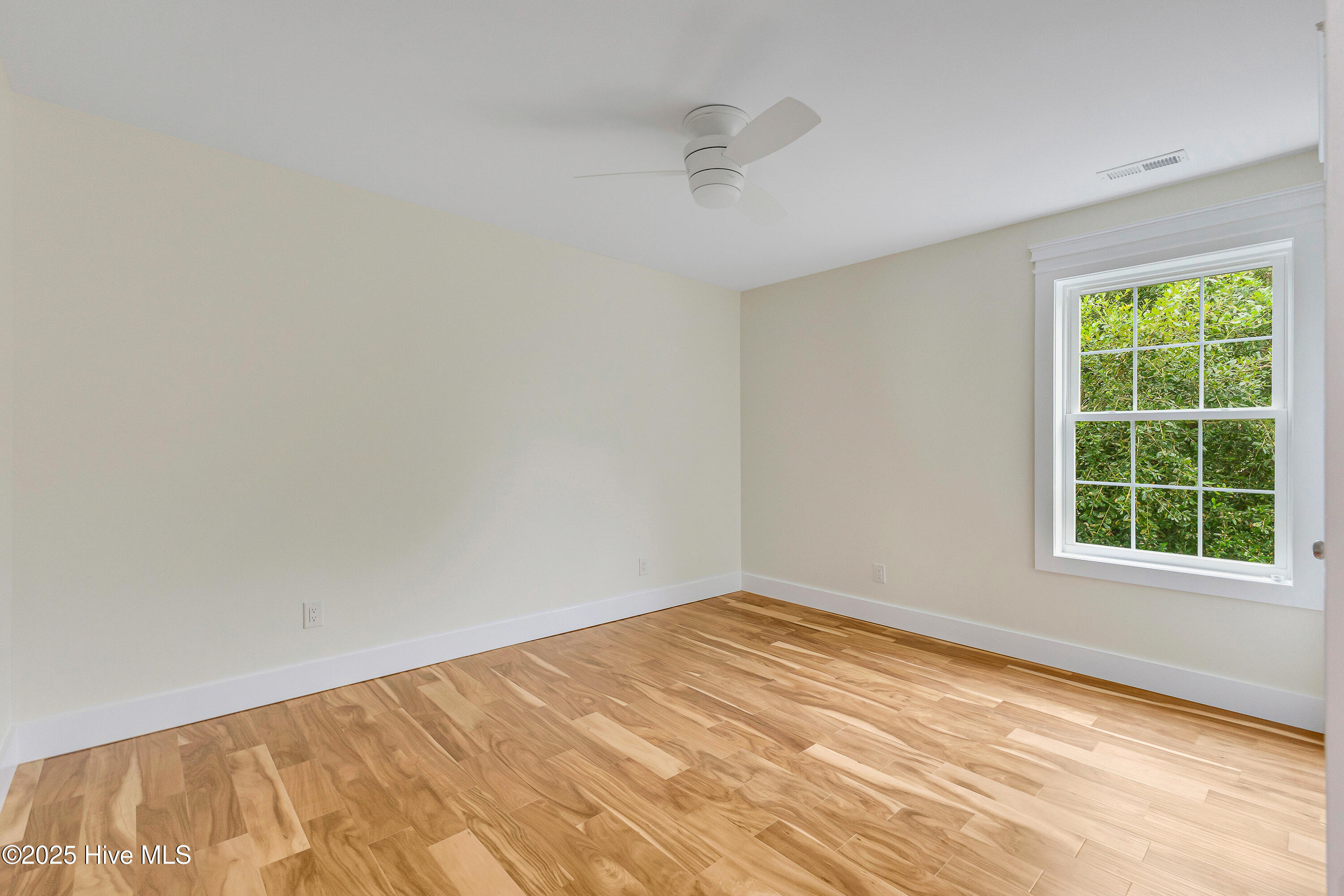 5160 Minnesota Drive Property Photo 36