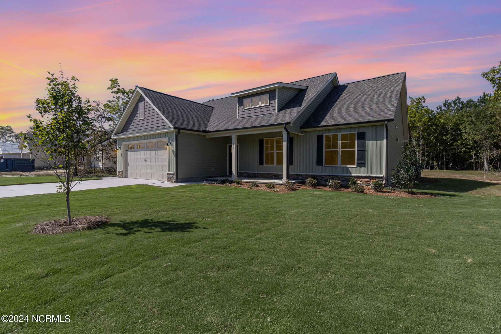 609 Tuscany Circle Property Photo 2