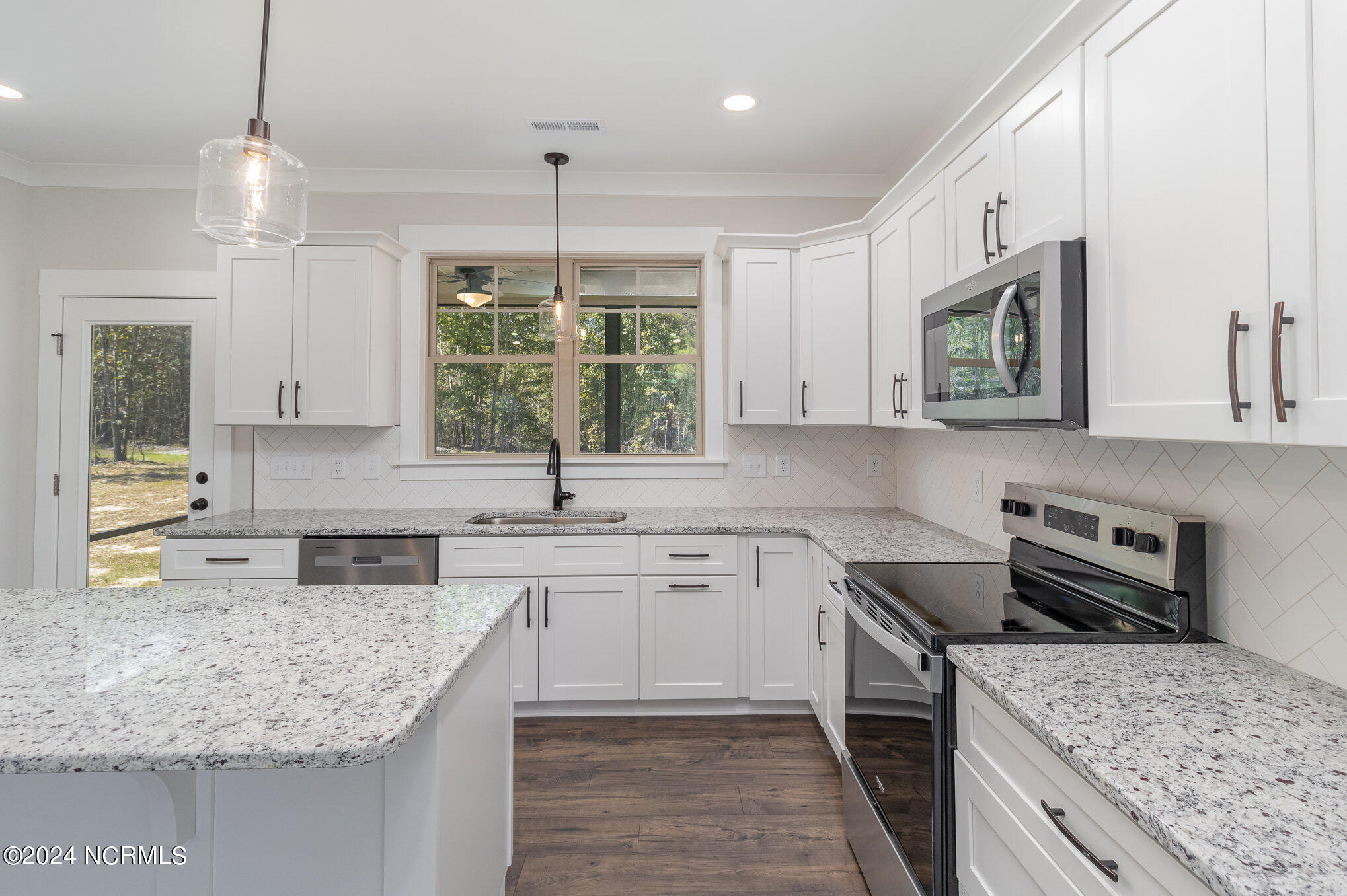 609 Tuscany Circle Property Photo 12