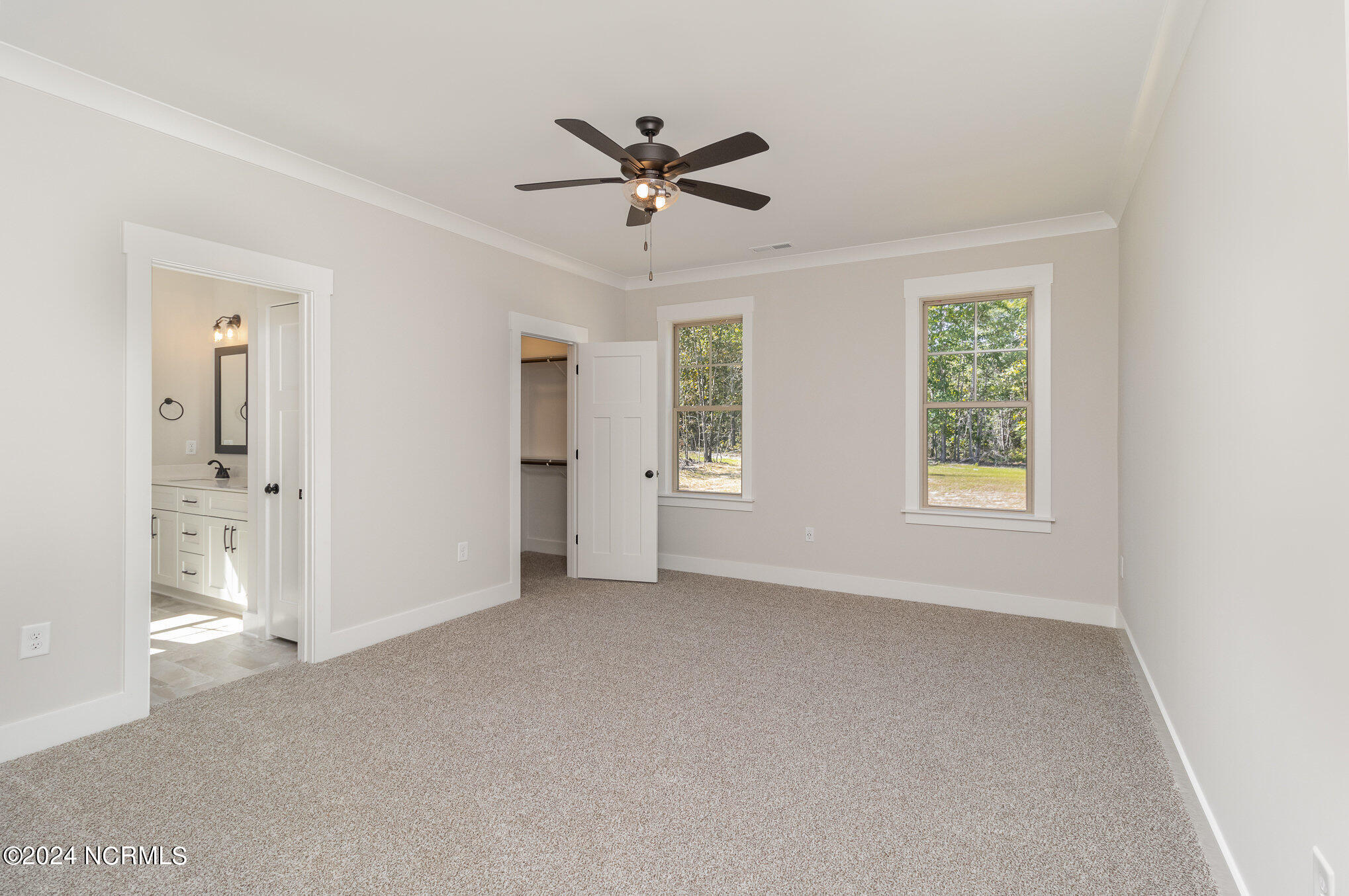 609 Tuscany Circle Property Photo 15