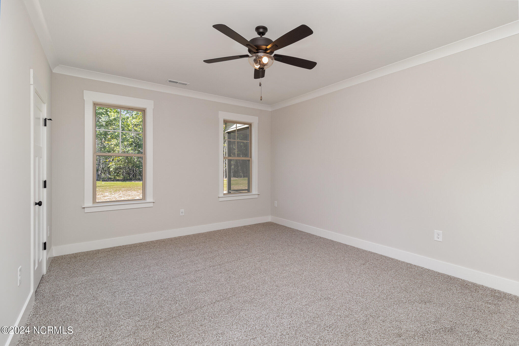 609 Tuscany Circle Property Photo 16