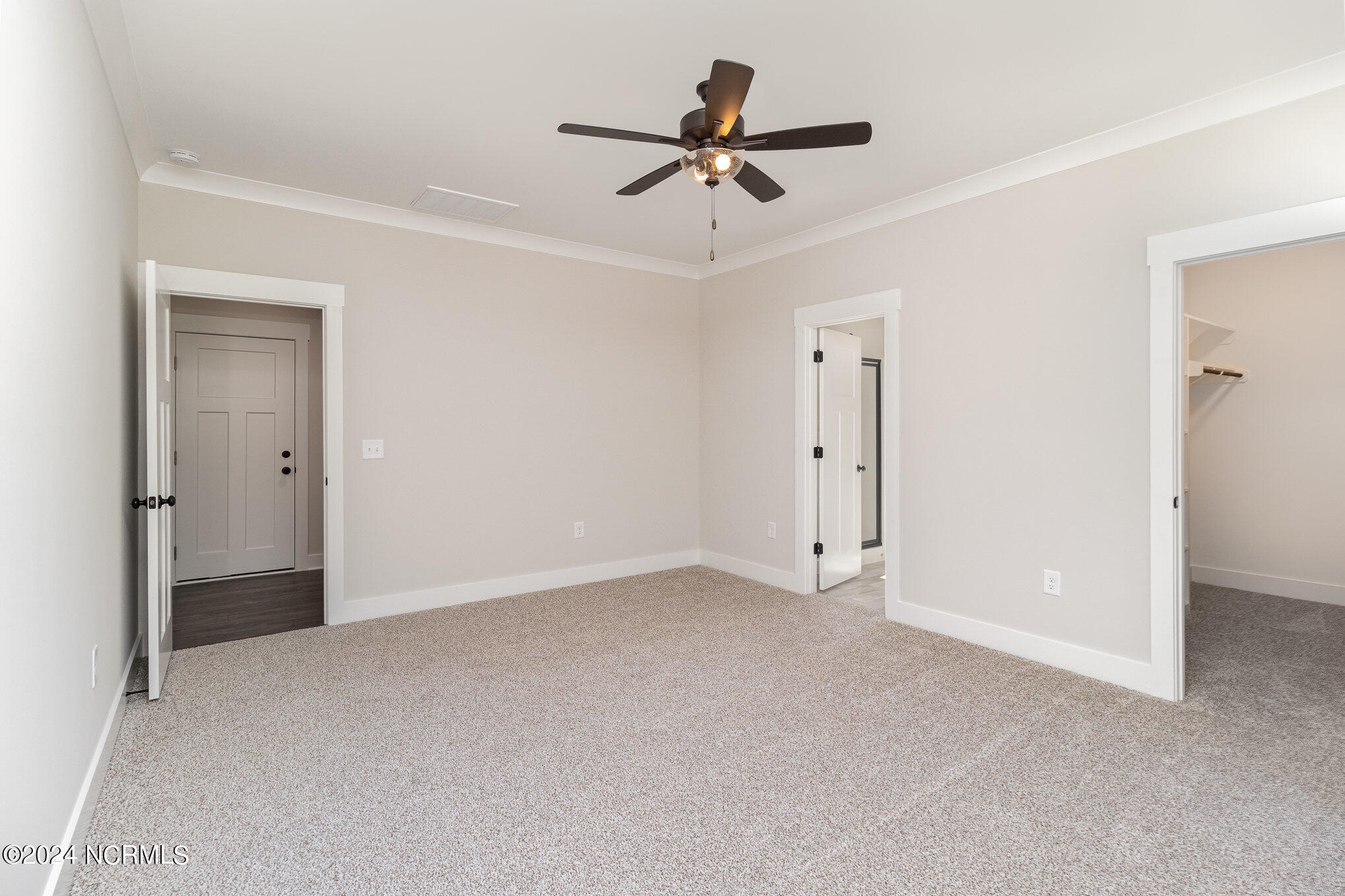 609 Tuscany Circle Property Photo 17