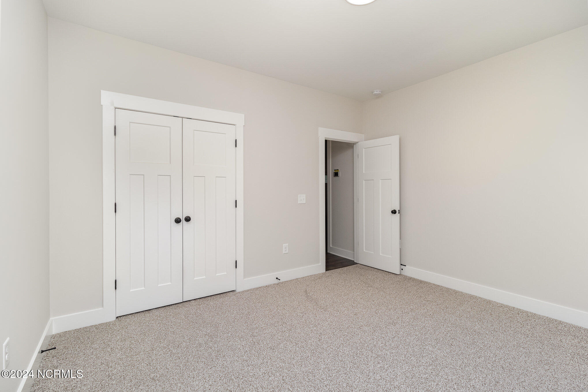 609 Tuscany Circle Property Photo 21