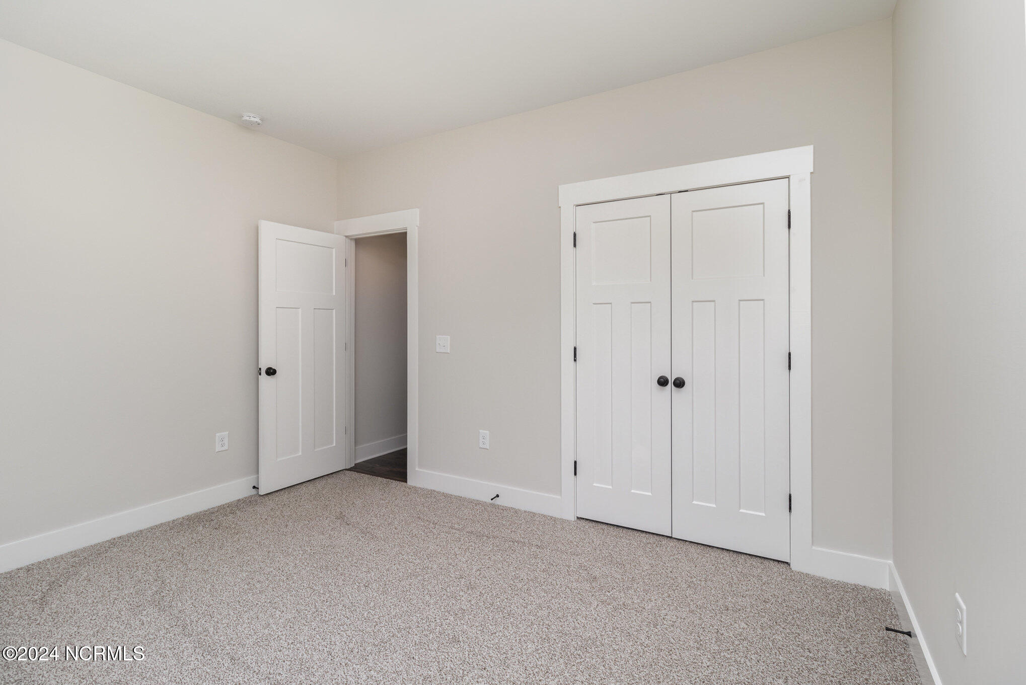 609 Tuscany Circle Property Photo 23
