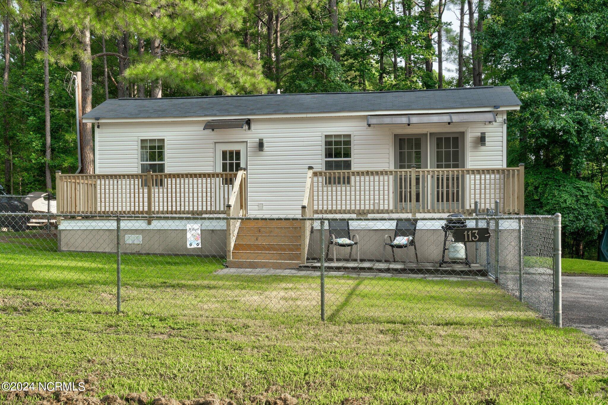 113 Winnebago Loop Property Photo 4