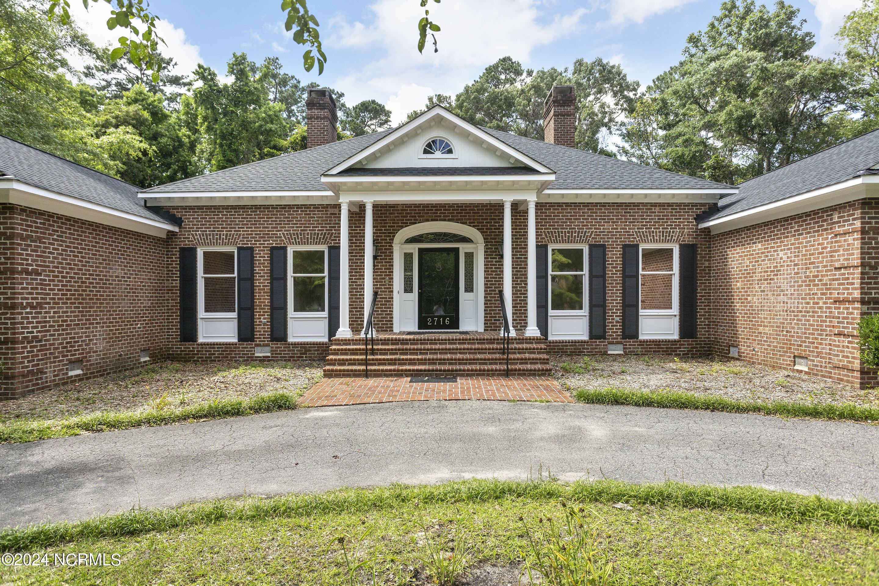 2716 Shandy Lane Property Photo 1