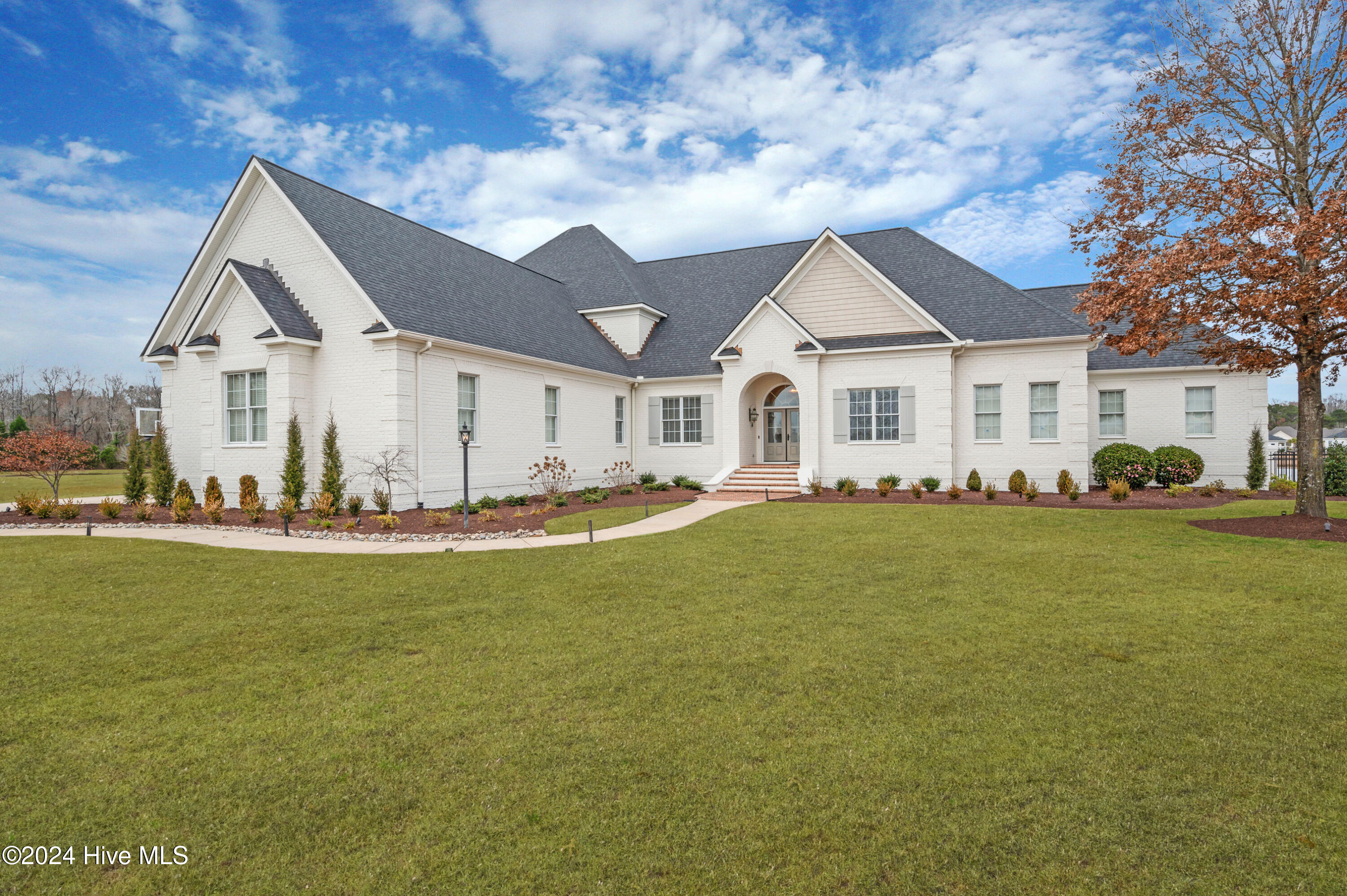 1104 Autumn Lakes Drive Property Photo 4