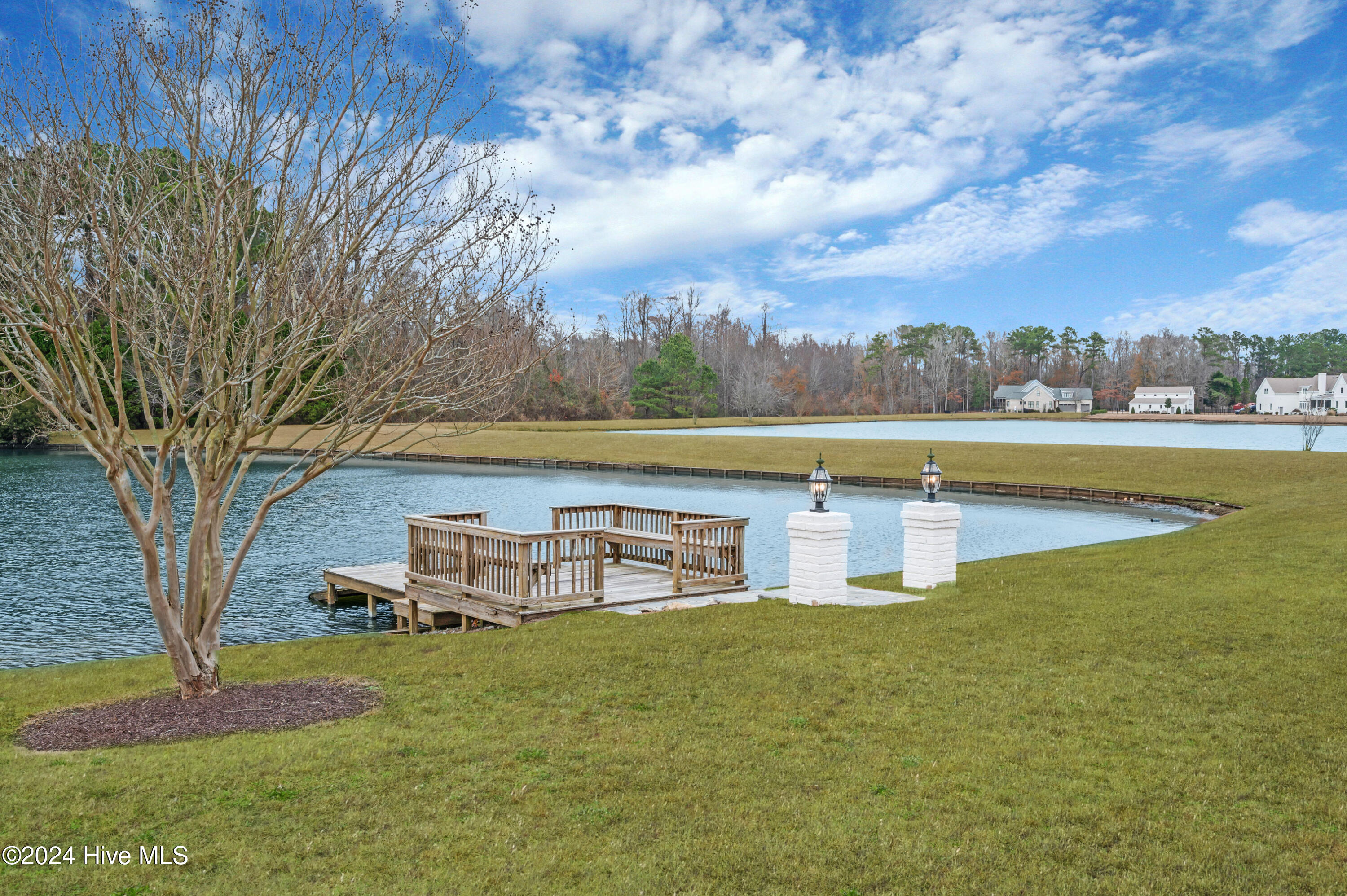 1104 Autumn Lakes Drive Property Photo 7
