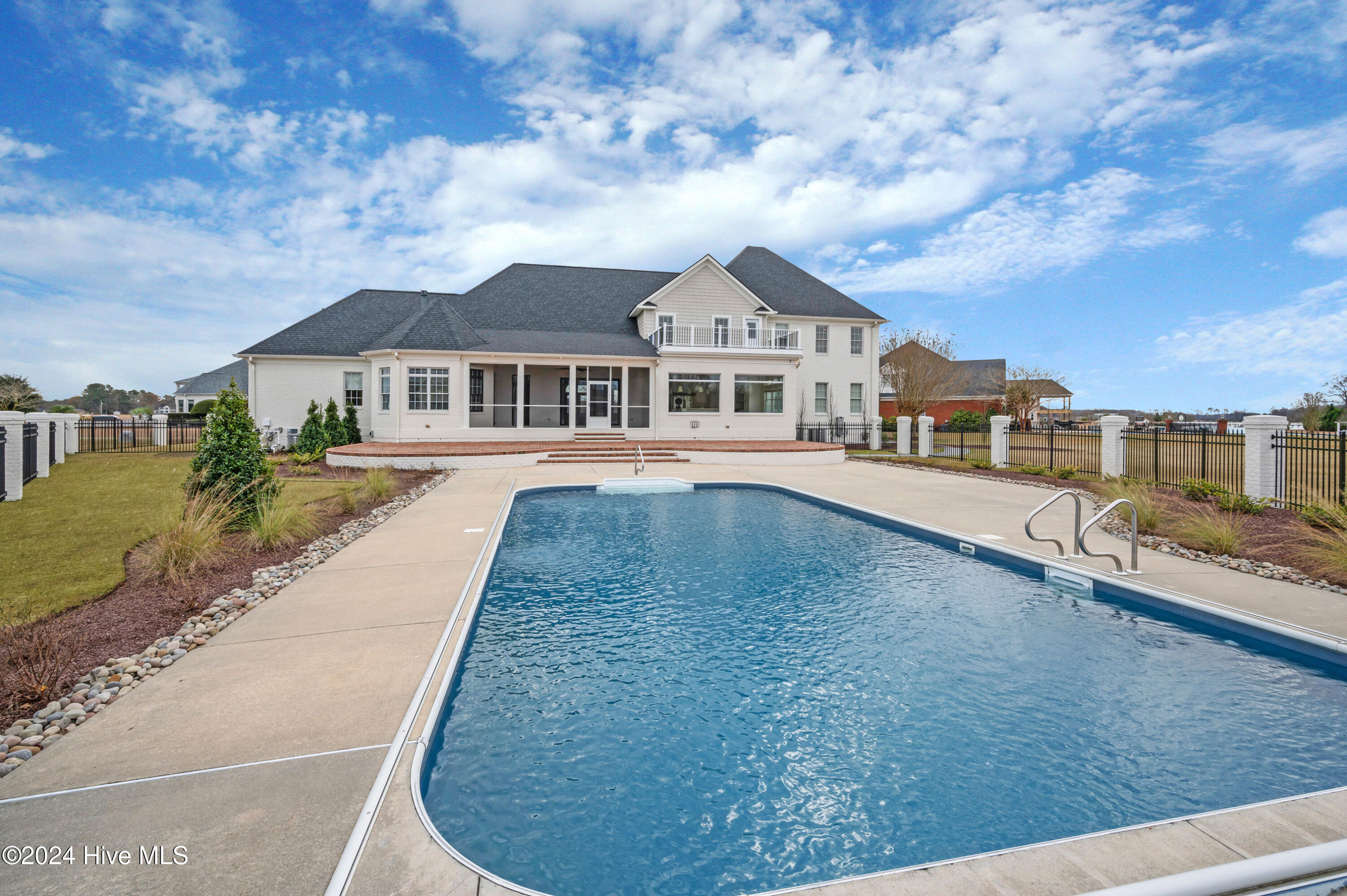 1104 Autumn Lakes Drive Property Photo 15
