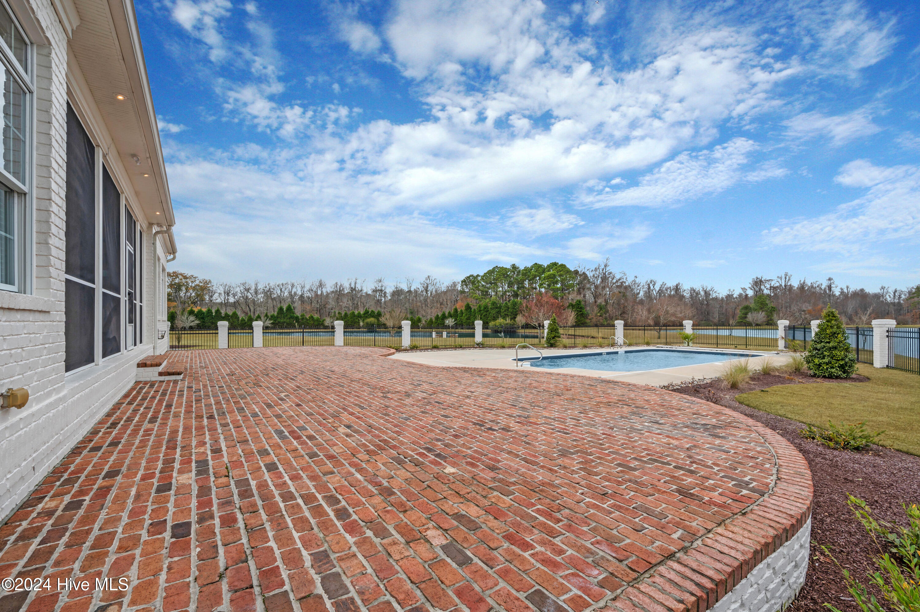 1104 Autumn Lakes Drive Property Photo 17