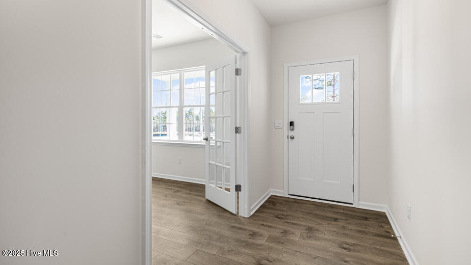 3037 Platinum Circle Property Photo 5