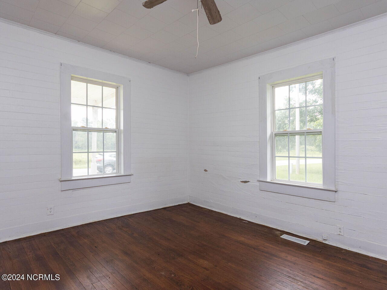 4292 Dortches Boulevard Property Photo 7