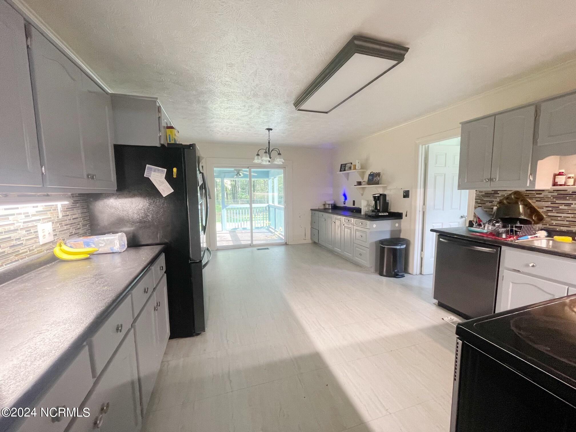 11320 Edinburgh Drive Property Photo 4