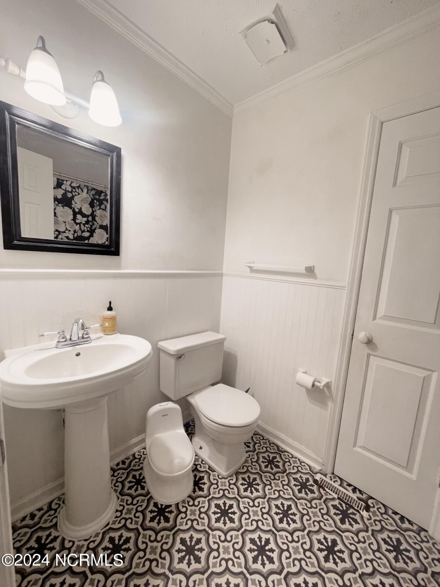 11320 Edinburgh Drive Property Photo 16