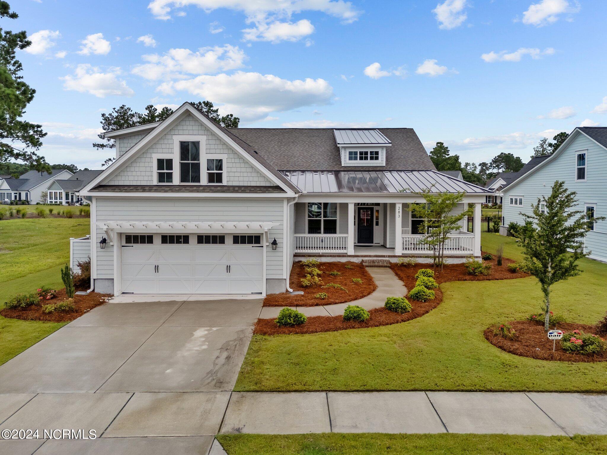 283 Bluenose Lane Property Photo 2